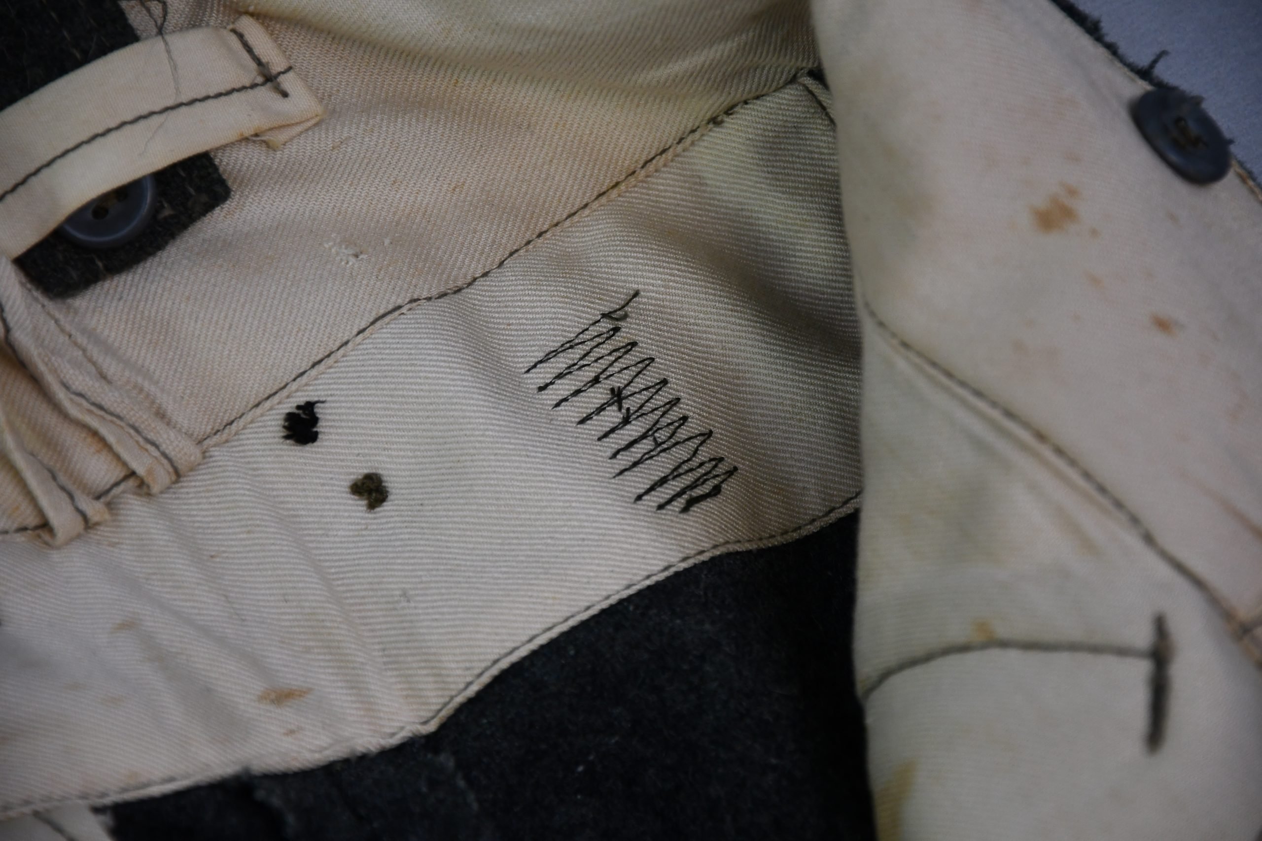 Wehrmacht/Waffen-SS M43 combat trousers in green wool with RBNr. — image 13