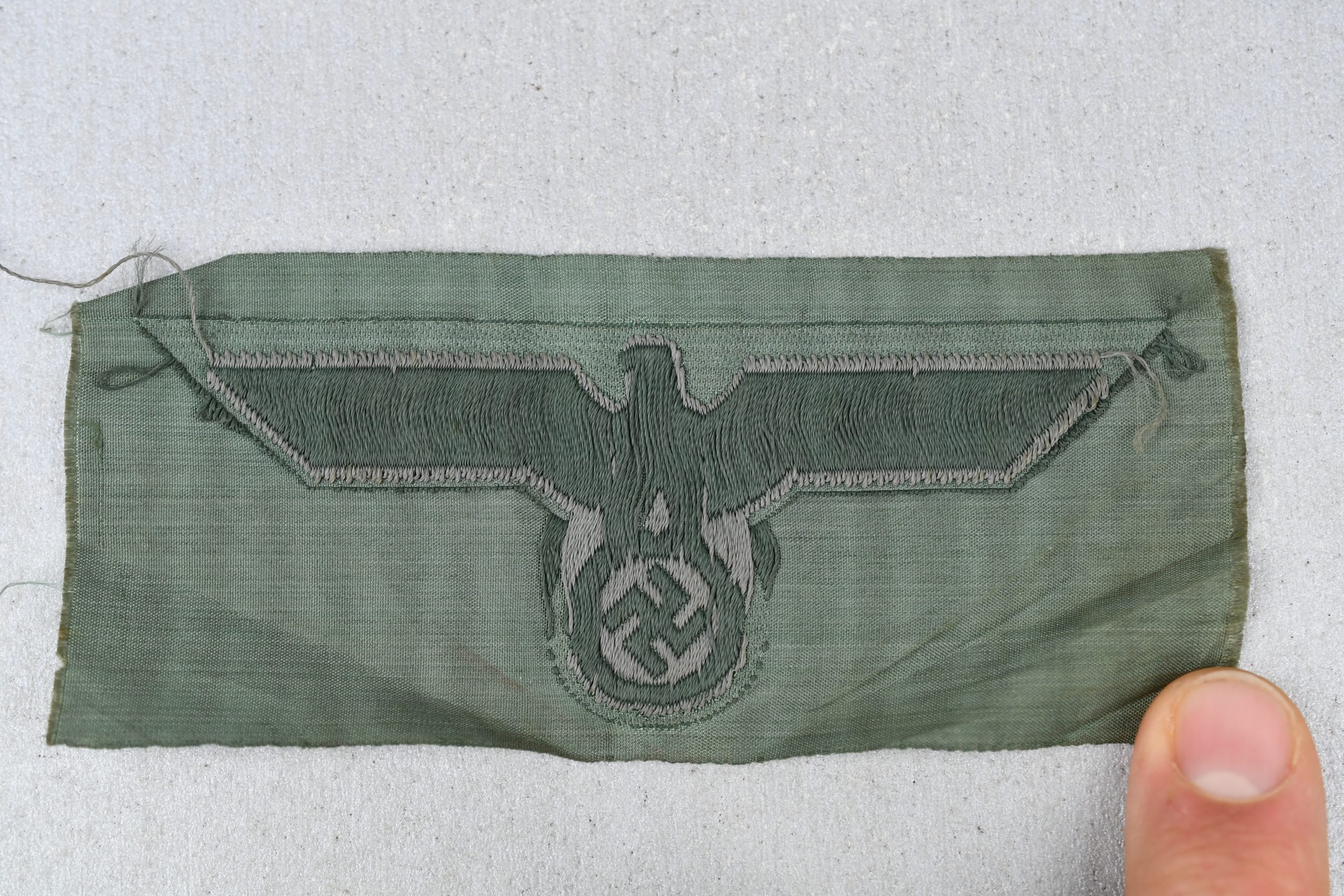 M40 army (Heer) 'BeVo' breast eagle — image 2