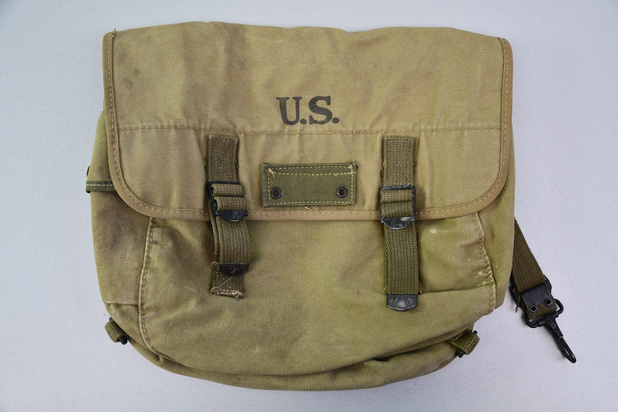 US WW2 M1936 'Musette' field bag 1944 — image 2