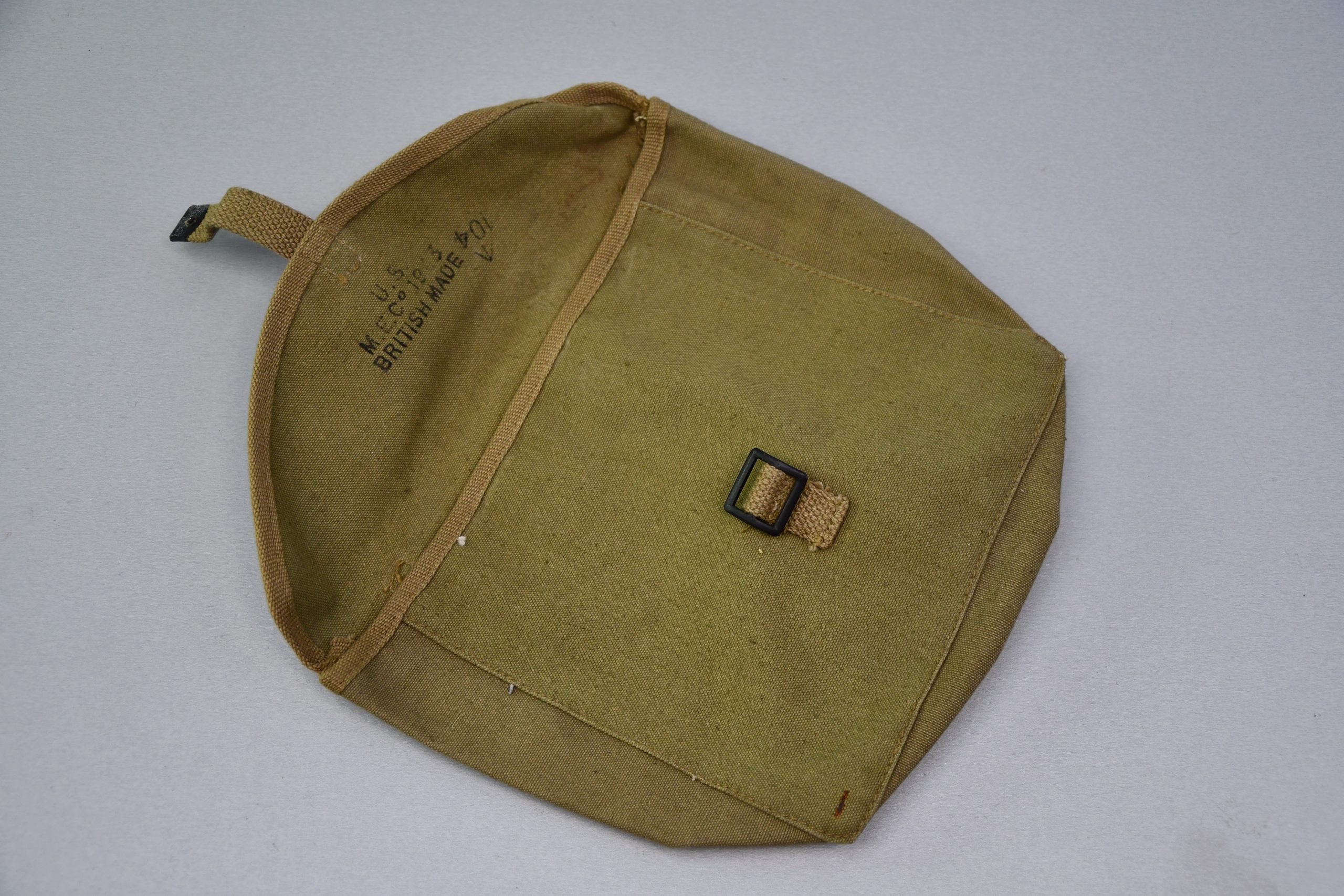 MINT US WW2 'British Made' haversack meat can pouch 1943 — image 3
