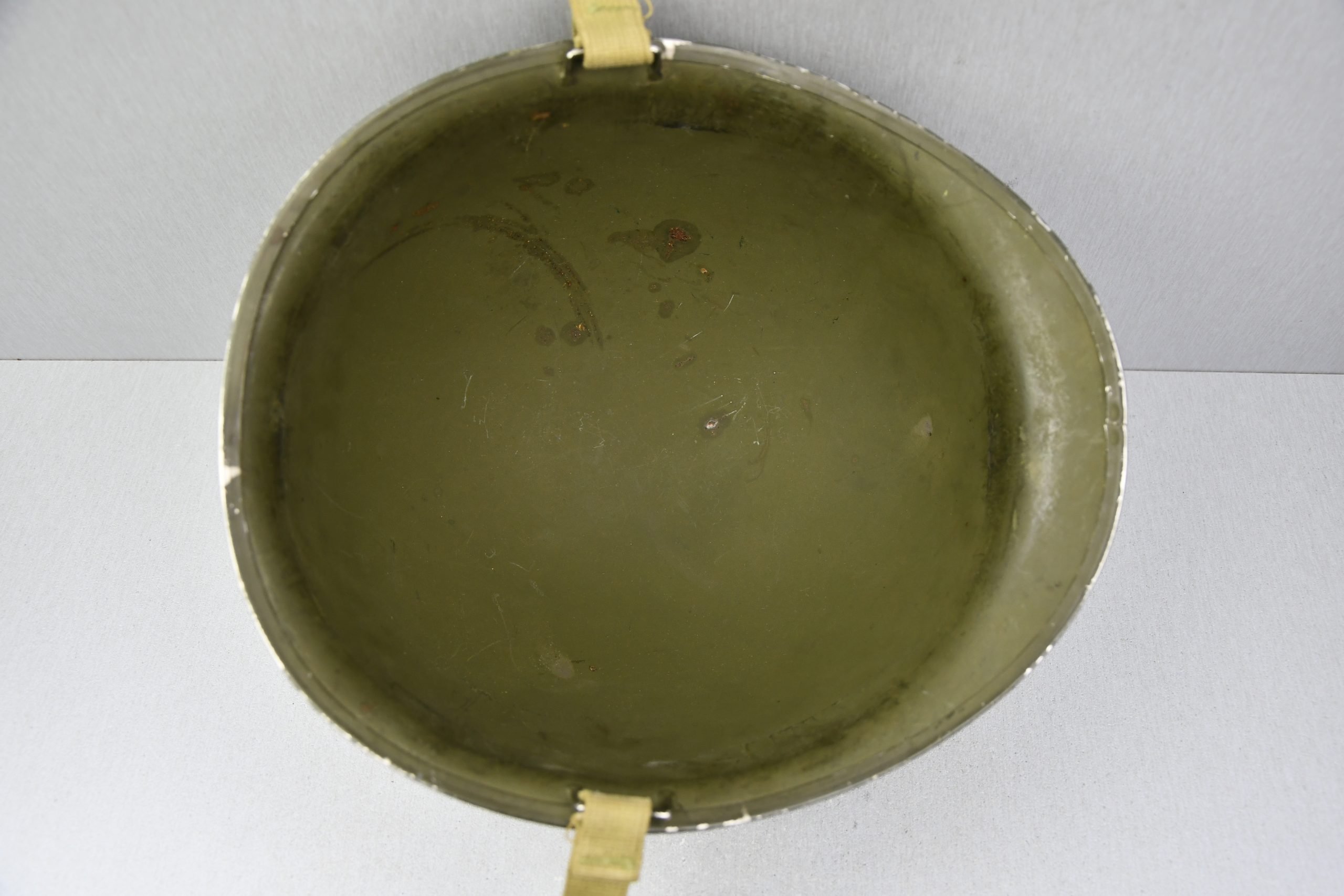 MINT US WW2 M1 helmet with low pressure Hood Rubber liner — image 18
