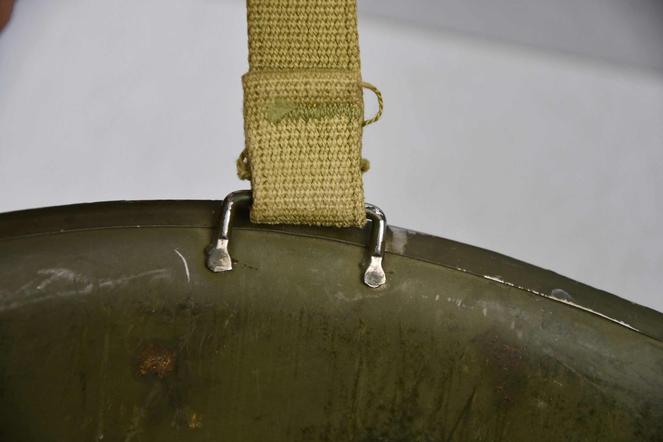 MINT US WW2 M1 helmet with low pressure Hood Rubber liner — image 20