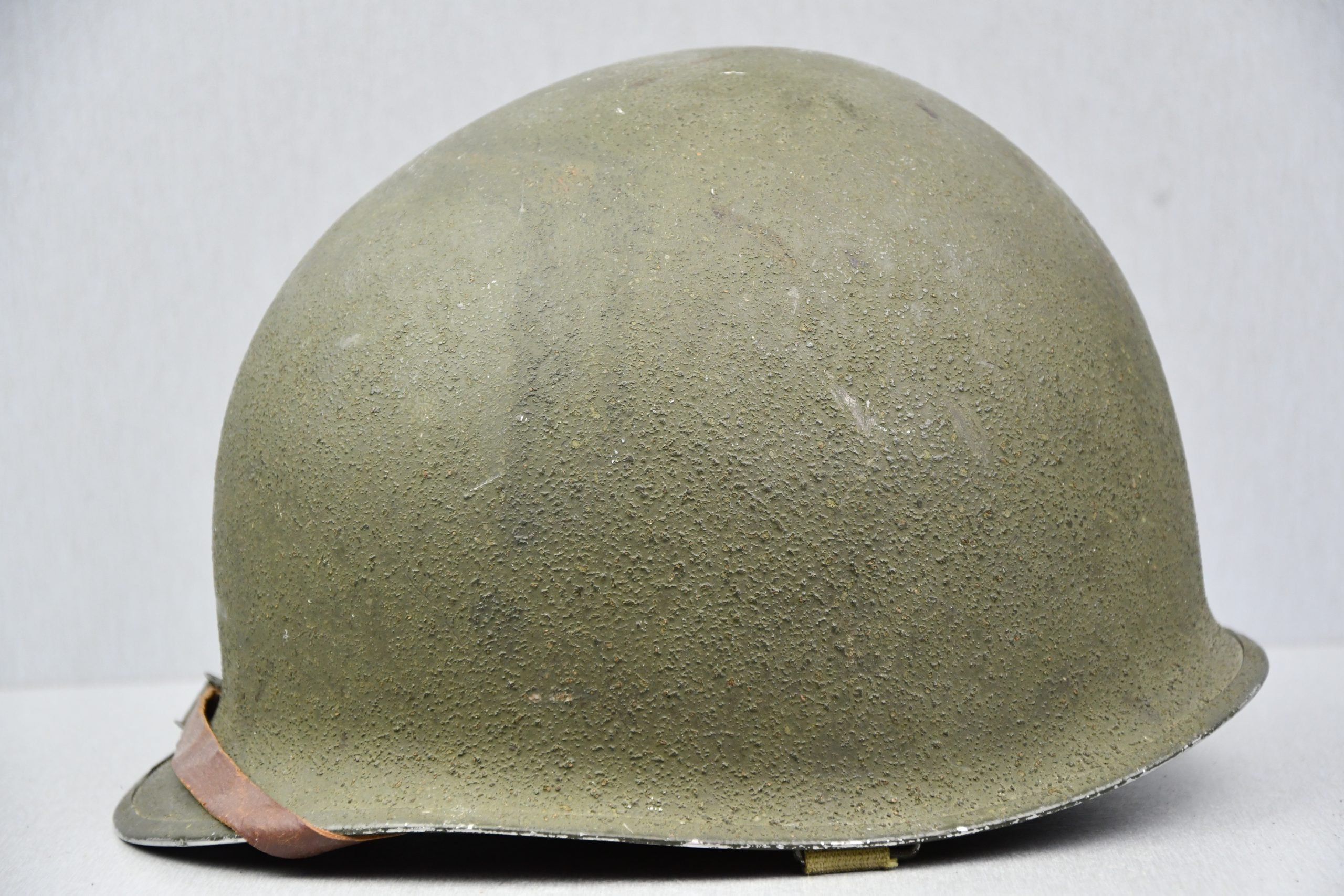 MINT US WW2 M1 helmet with low pressure Hood Rubber liner — image 5