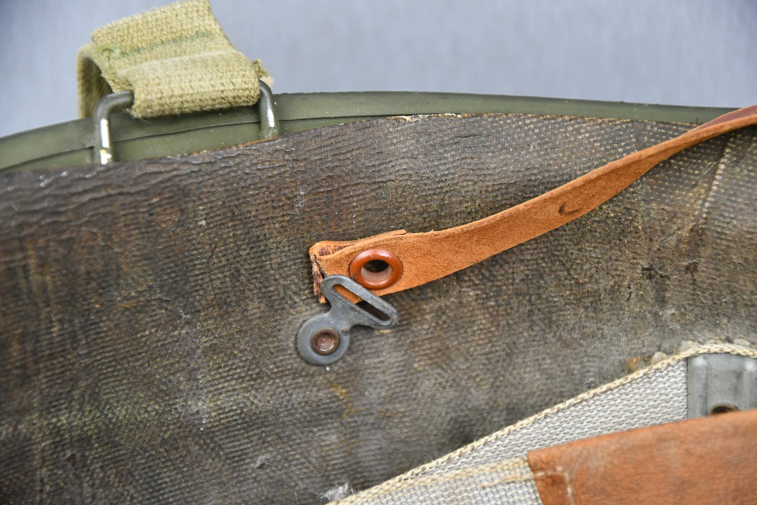 RARE US WW2 M1 helmet with low pressure St. Clair liner — image 12