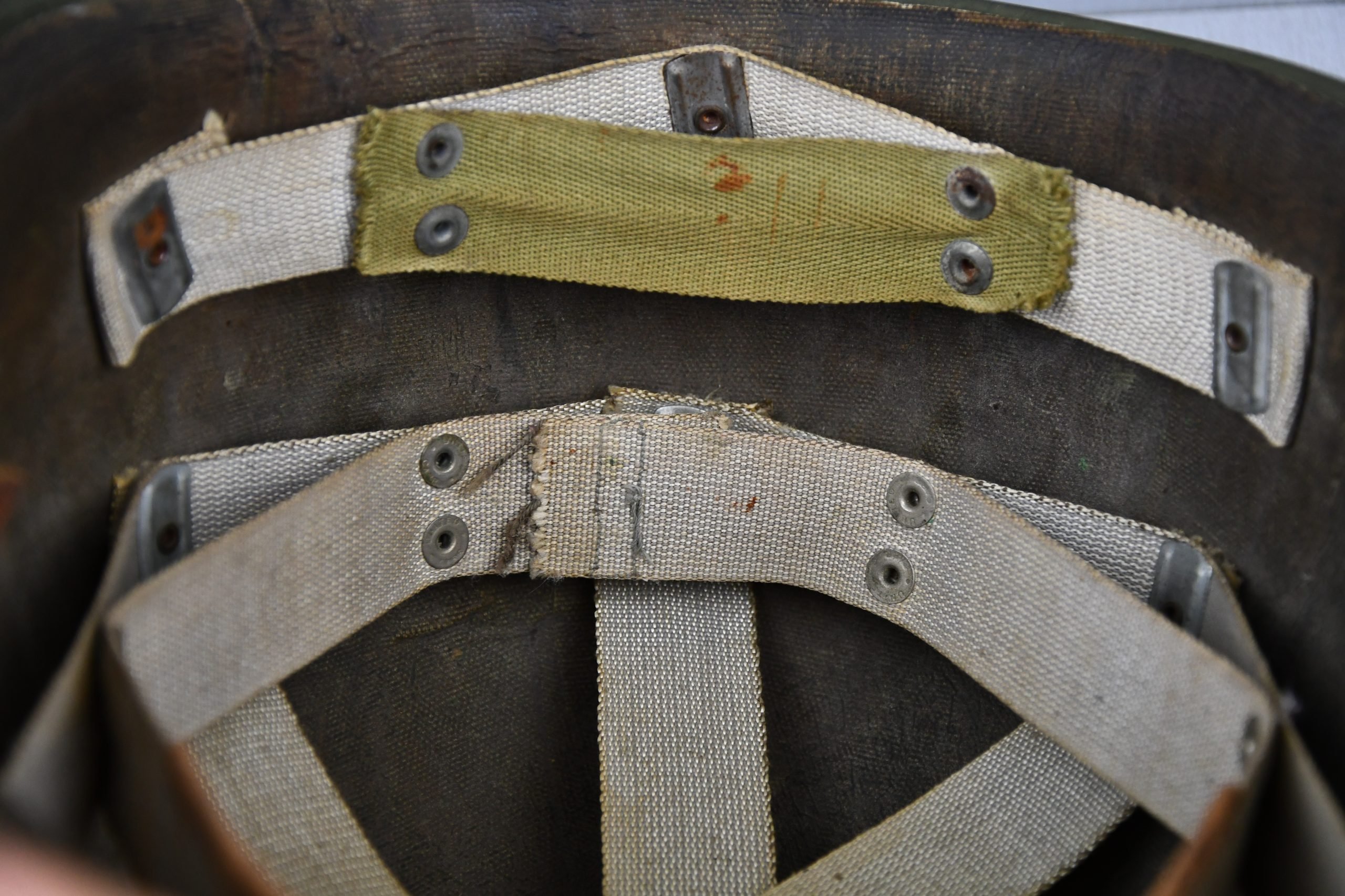 RARE US WW2 M1 helmet with low pressure St. Clair liner — image 14