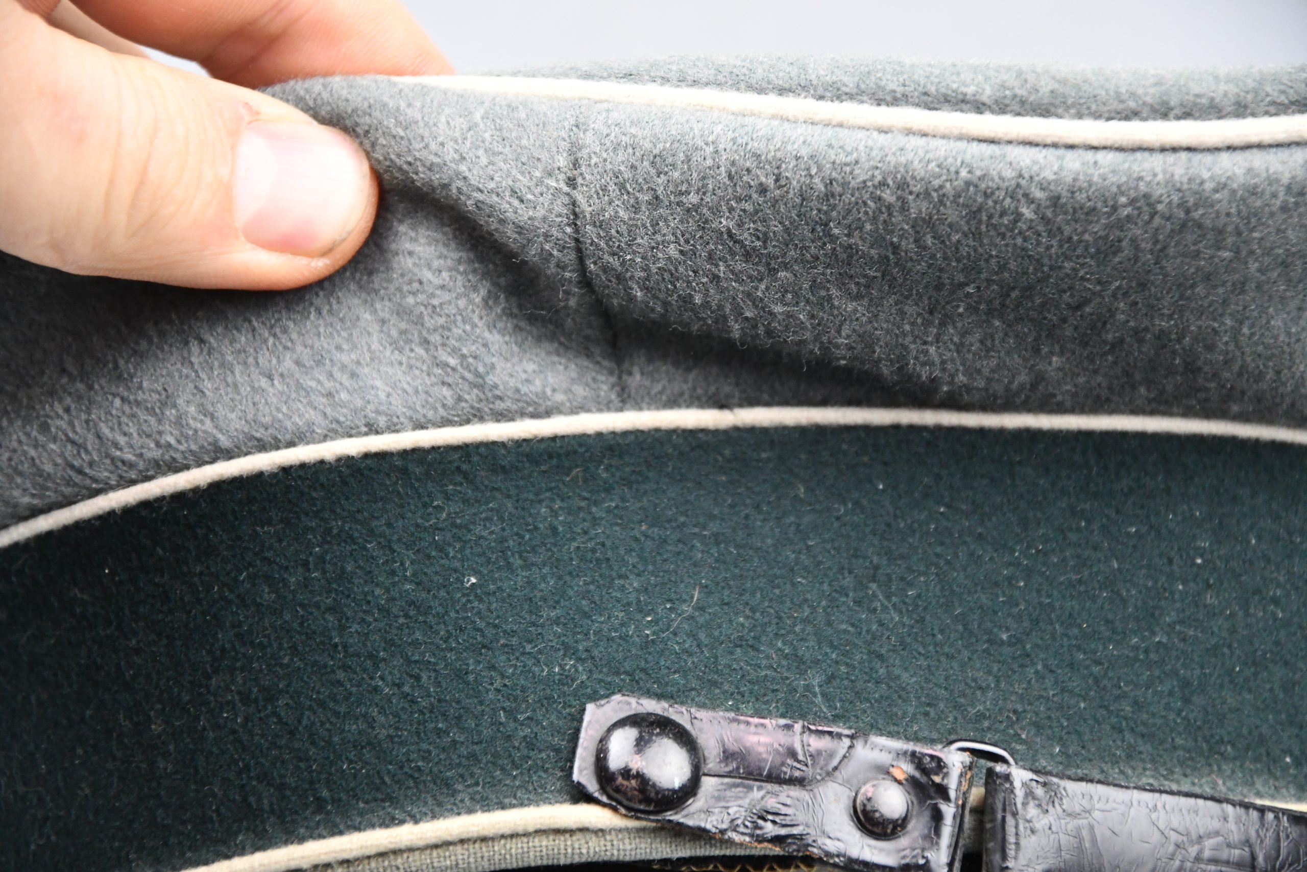 AArmy (Heer) infantry enlisted visor cap 'Schirmmütze' by Peküro unit marked IR 107 — image 13