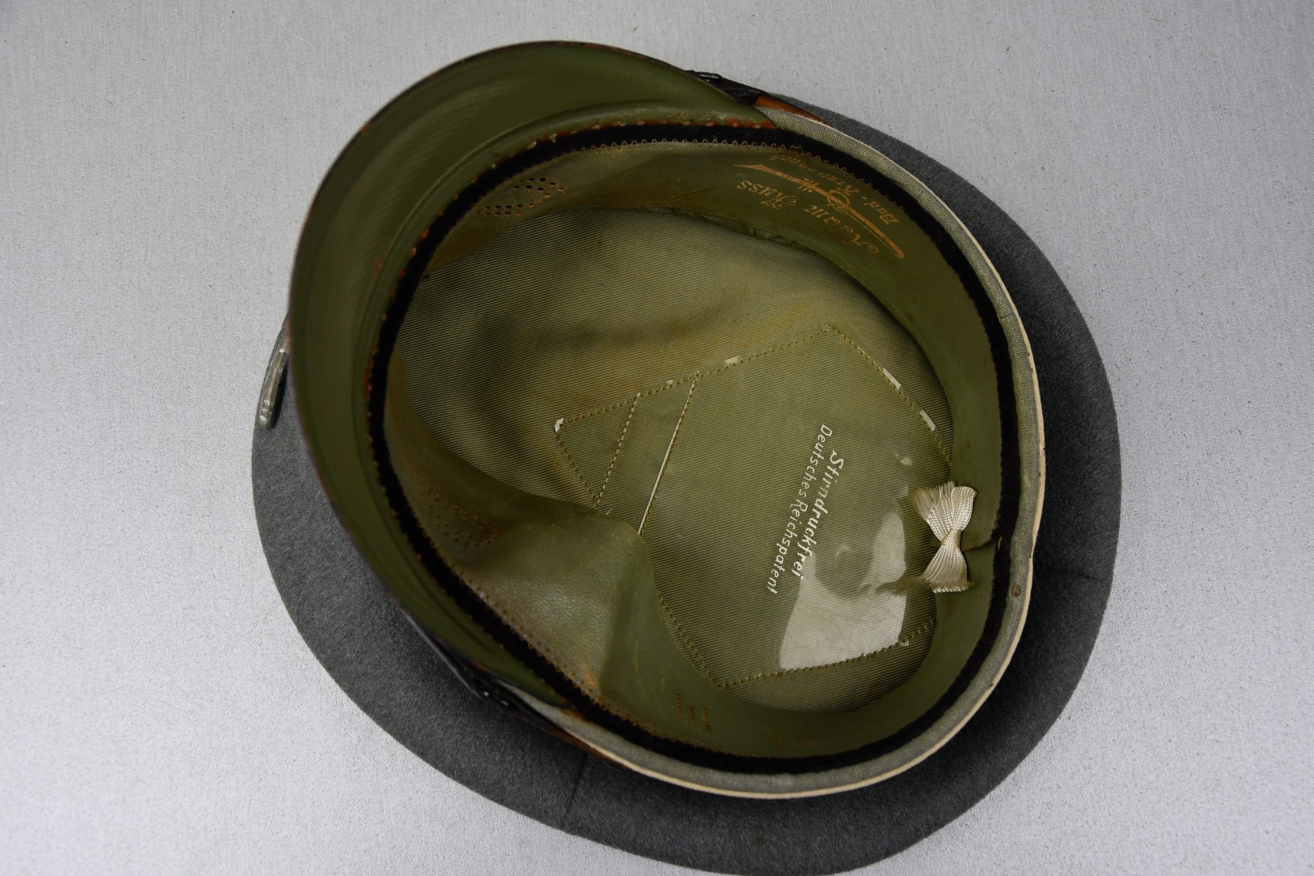 AArmy (Heer) infantry enlisted visor cap 'Schirmmütze' by Peküro unit marked IR 107 — image 15