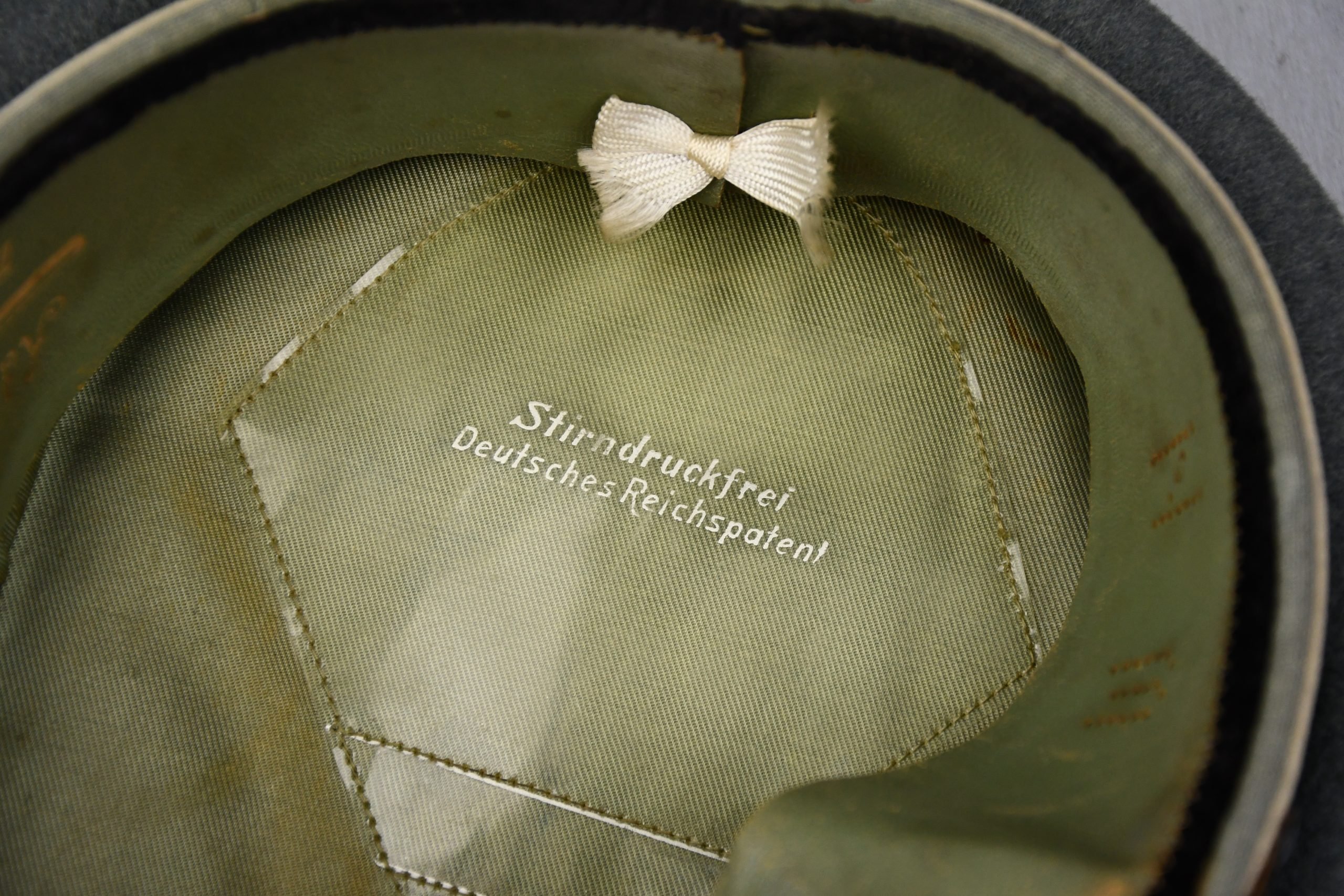 AArmy (Heer) infantry enlisted visor cap 'Schirmmütze' by Peküro unit marked IR 107 — image 16