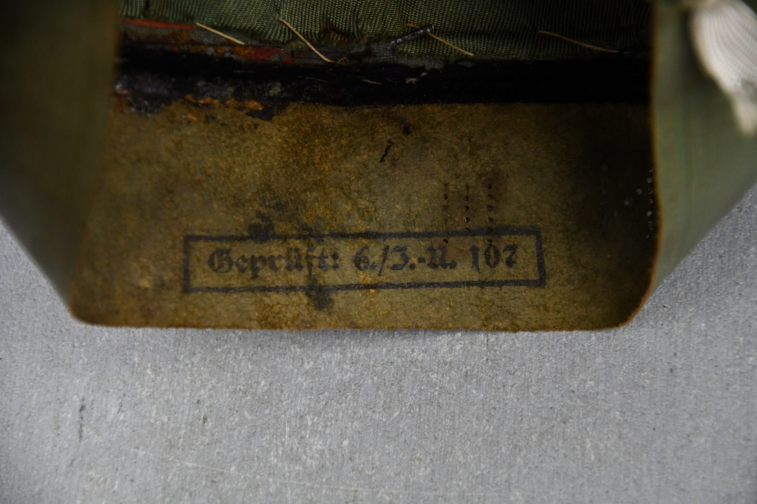 AArmy (Heer) infantry enlisted visor cap 'Schirmmütze' by Peküro unit marked IR 107 — image 19