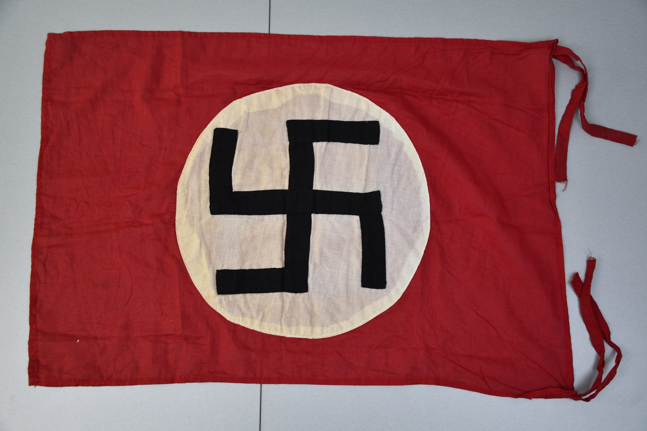 Early 1930's NSDAP sympathisers house flag 40 x 60 — image 4