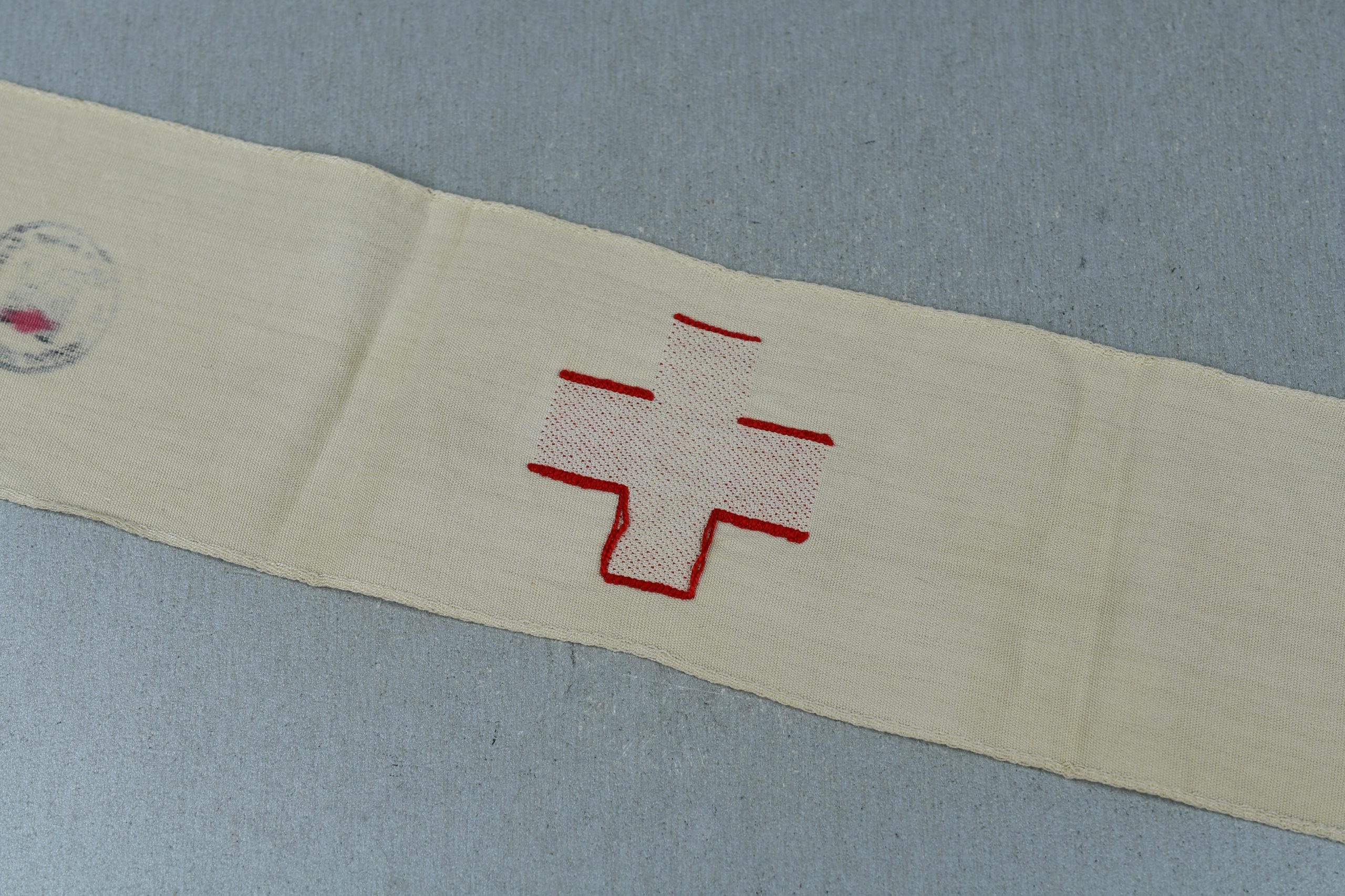 Wehrmacht medic 'Sanitäter' armband with DRK acceptance stamp — image 4