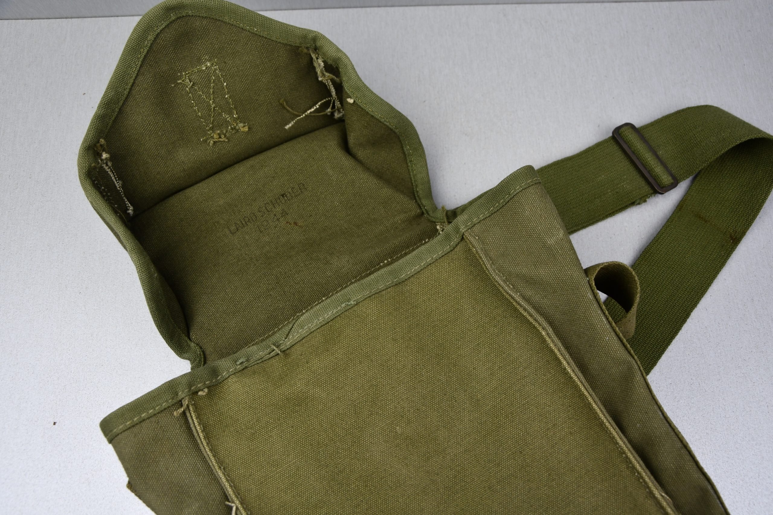 US WW2 GP & Ammunition Carrying Bag by Laird Schober 1944 — image 4