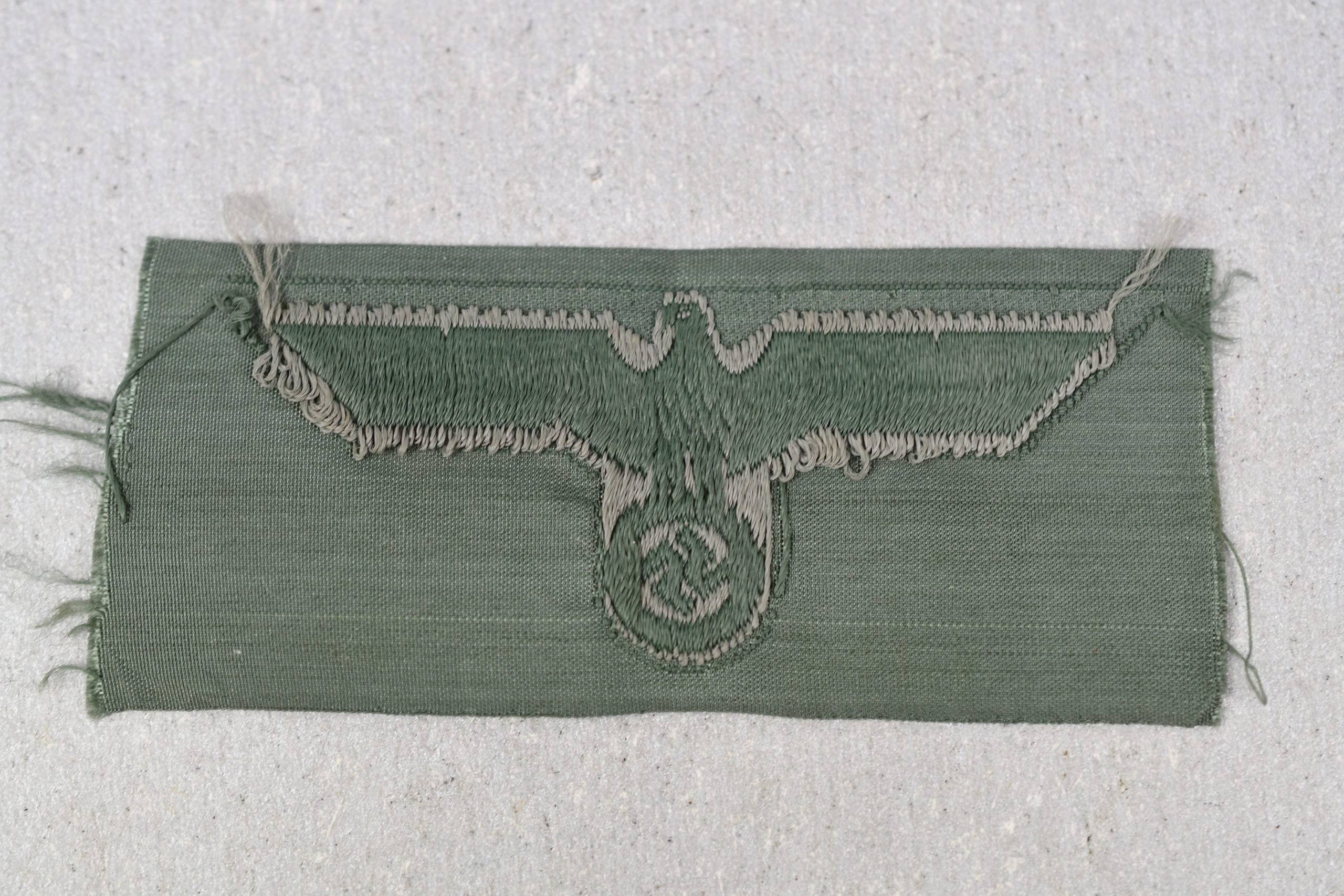 M40 army (Heer) 'BeVo' cap eagle — image 2