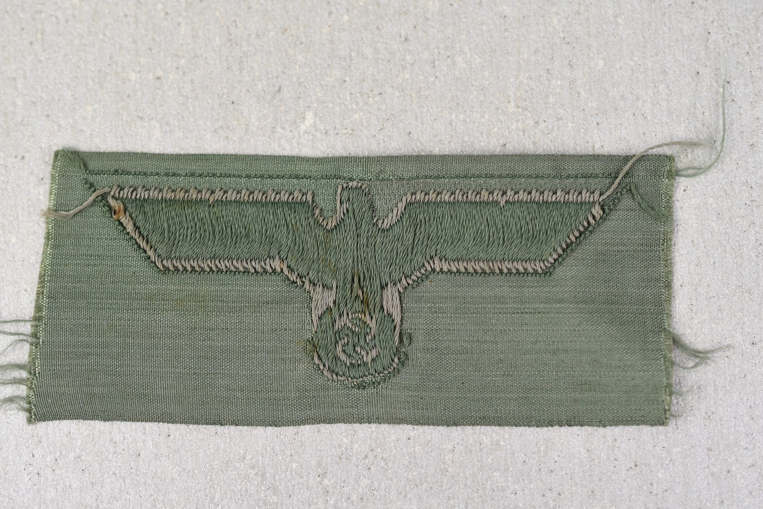 M40 army (Heer) 'BeVo' cap eagle — image 2