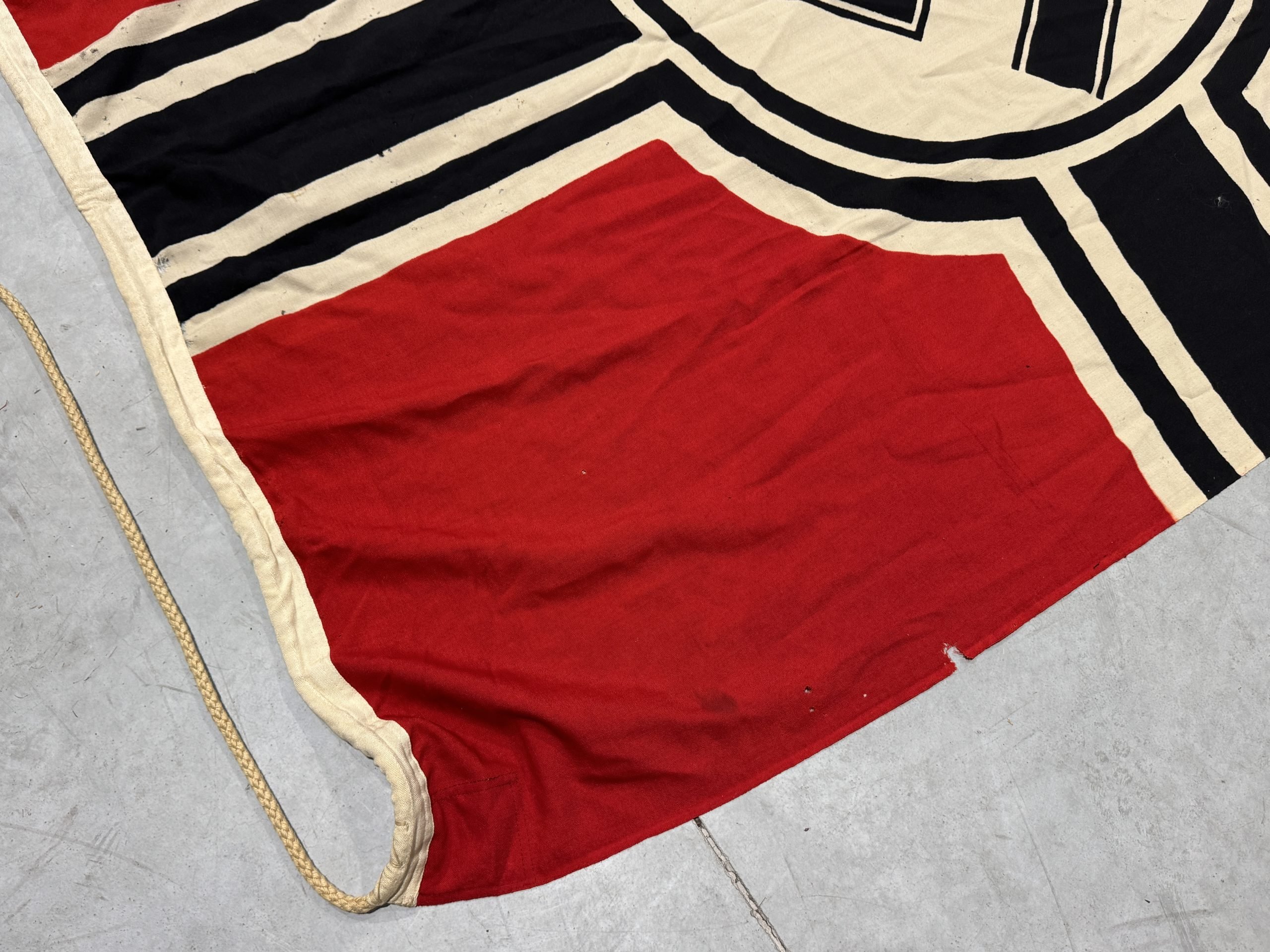 Kriegsmarine battle flag 'Reichskriegsflagge' 150 x 250 by Plutzar & Brüll K.G. — image 12