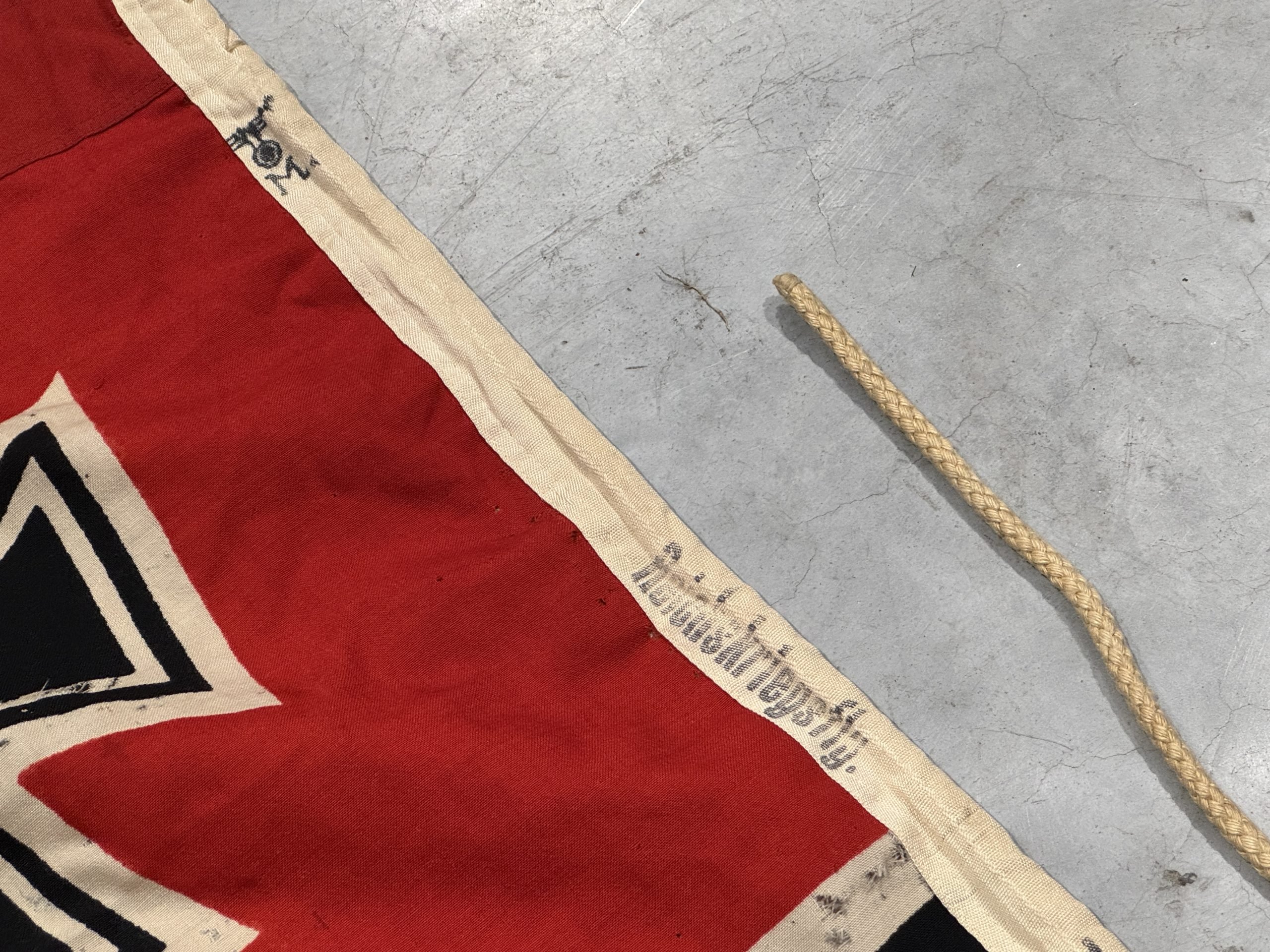 Kriegsmarine battle flag 'Reichskriegsflagge' 150 x 250 by Plutzar & Brüll K.G. — image 17
