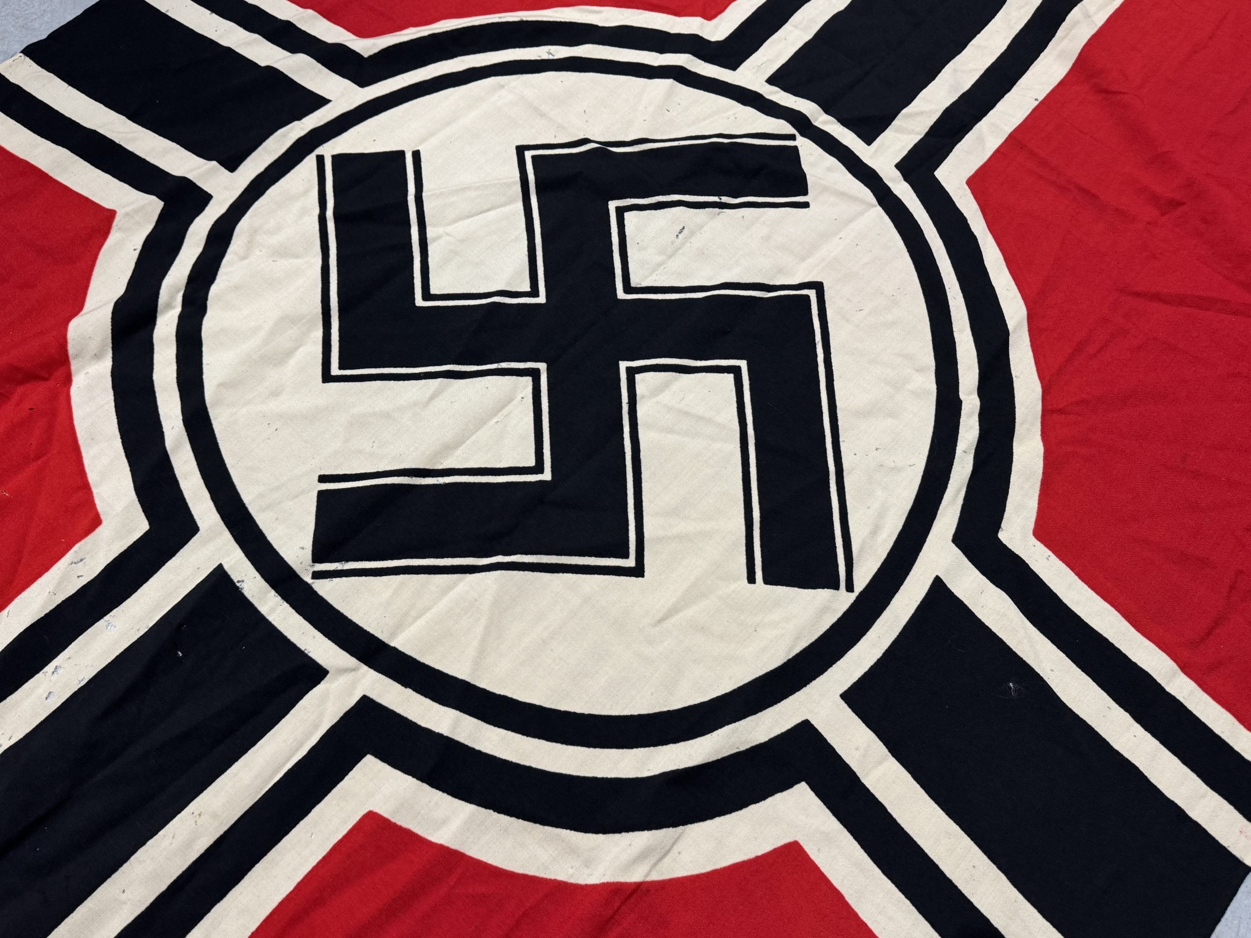 Kriegsmarine battle flag 'Reichskriegsflagge' 150 x 250 by Plutzar & Brüll K.G. — image 6