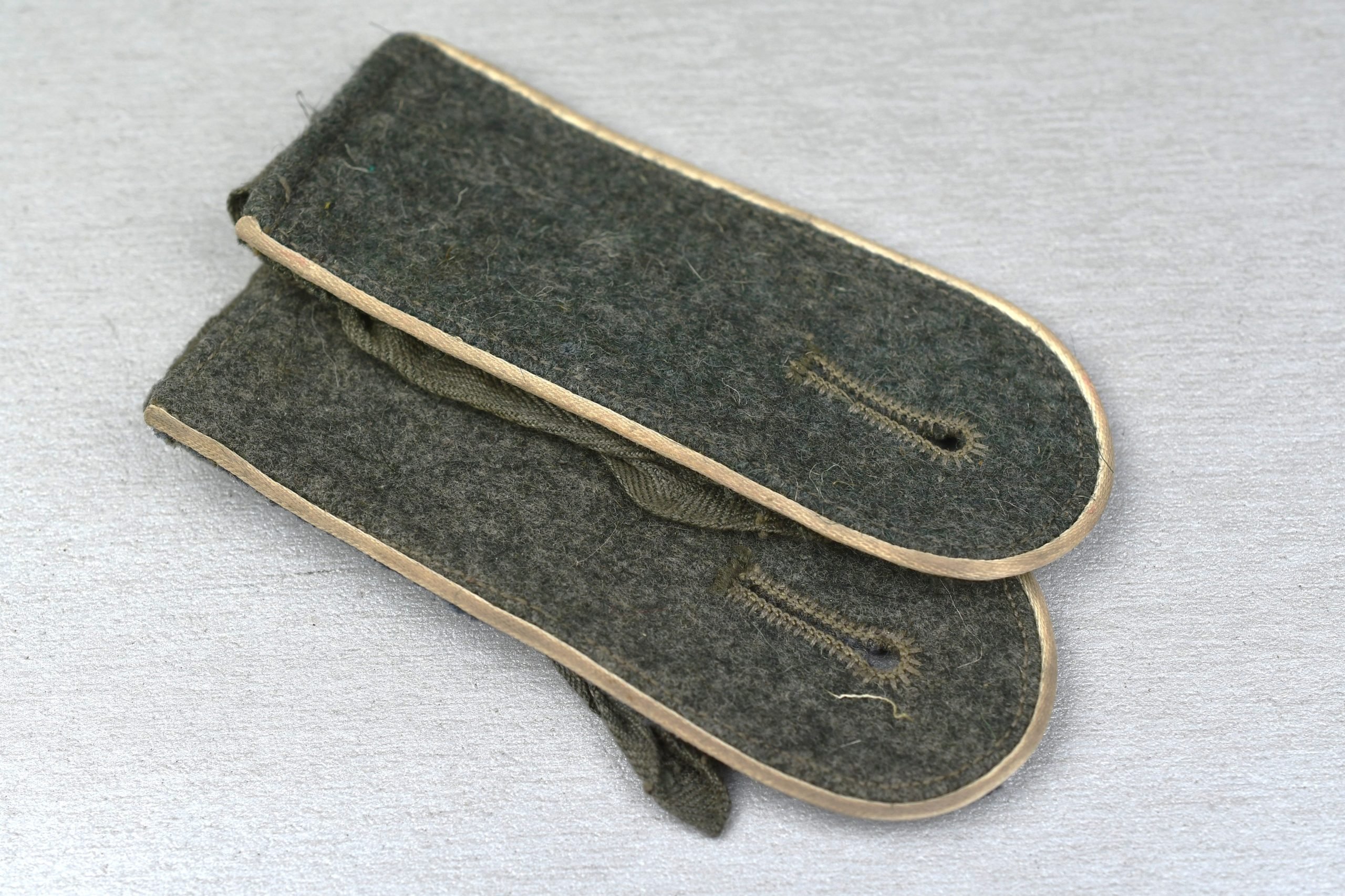 M44 army (Heer) infantry matching shoulder board set