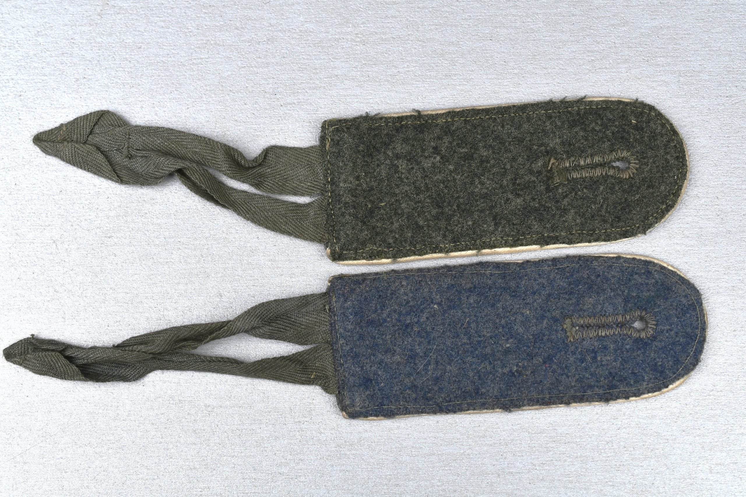 M44 army (Heer) infantry matching shoulder board set — image 3