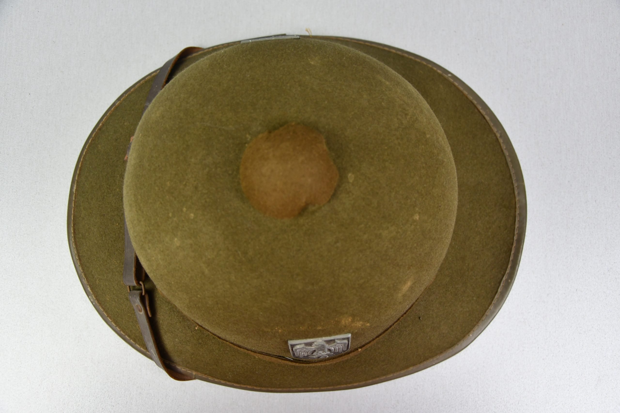 Army (Heer) 'Afrikakorps' tropical pith helmet by F.ST.L 1942 — image 7