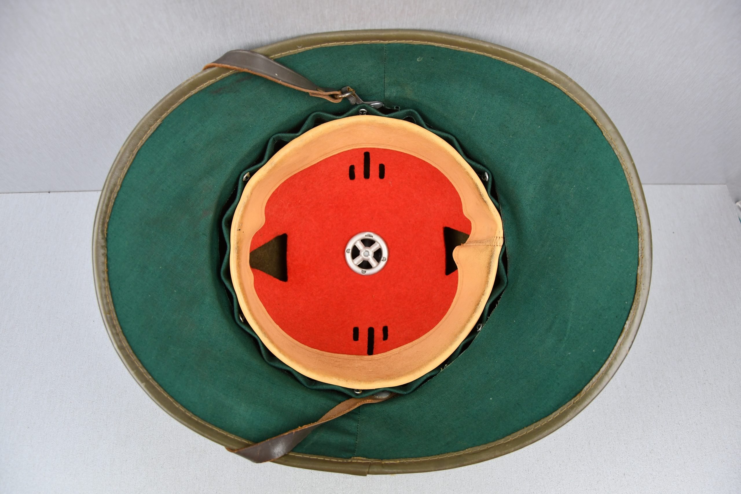 Army (Heer) 'Afrikakorps' tropical pith helmet by F.ST.L 1942 — image 8