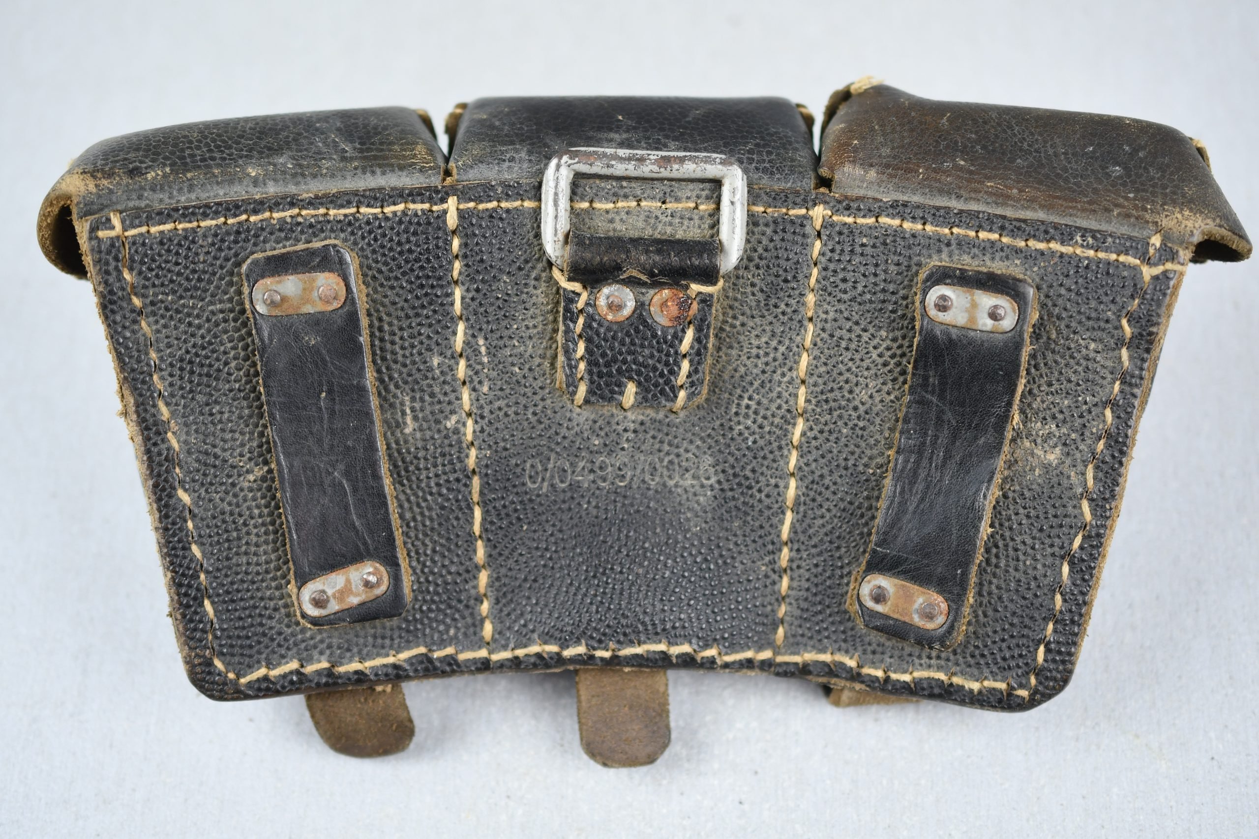 Wehrmacht K98 ammunition pouch with RBNr. — image 2