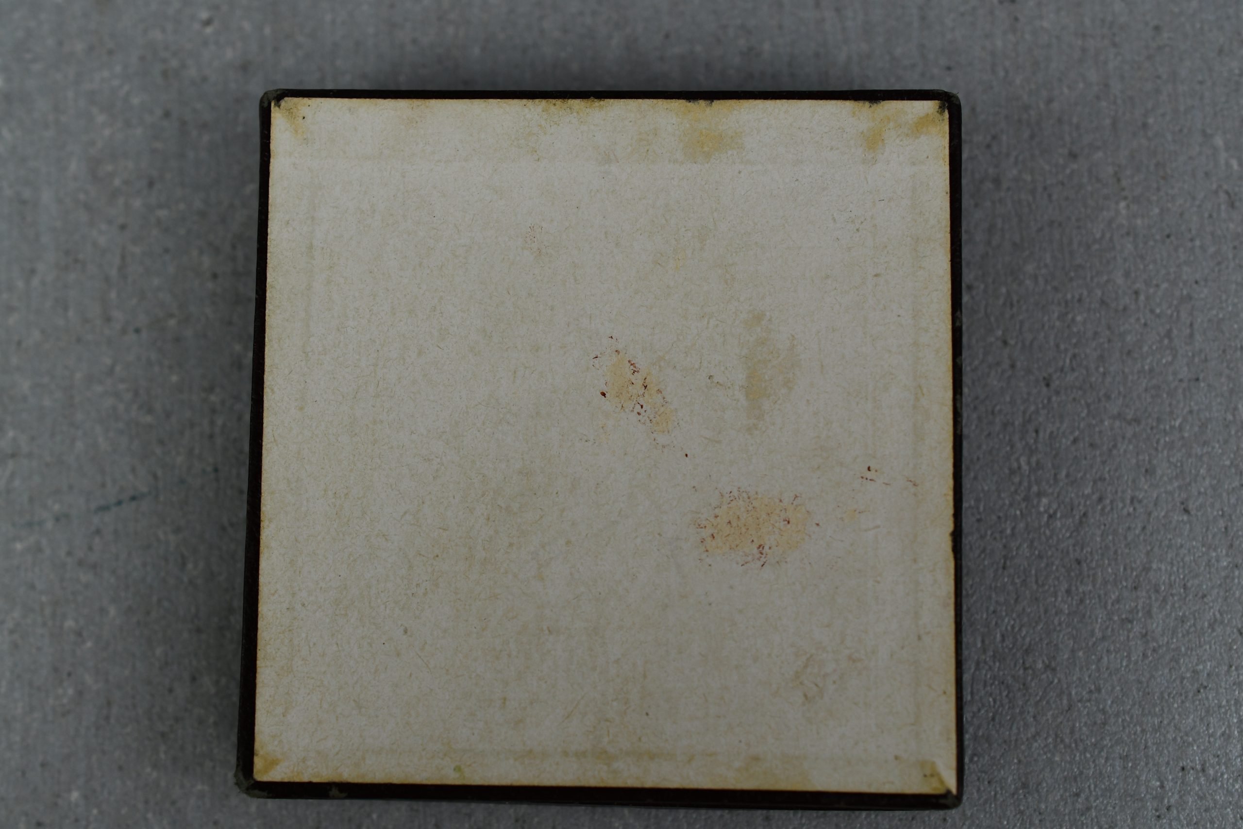 Silver wound badge by '30' Hauptmünzamt Wien with matching box — image 7