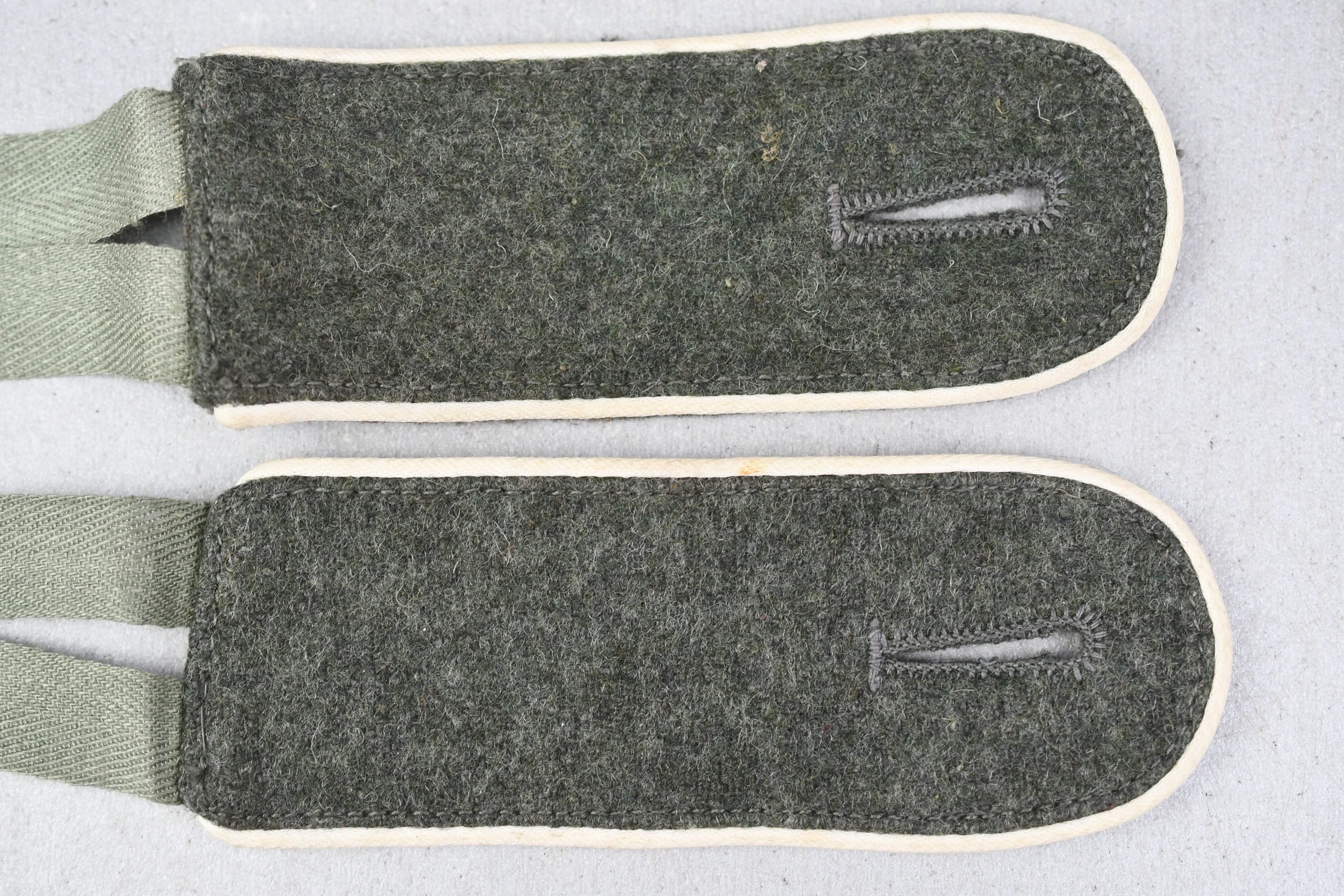 M44 army (Heer) infantry matching shoulder board set — image 3