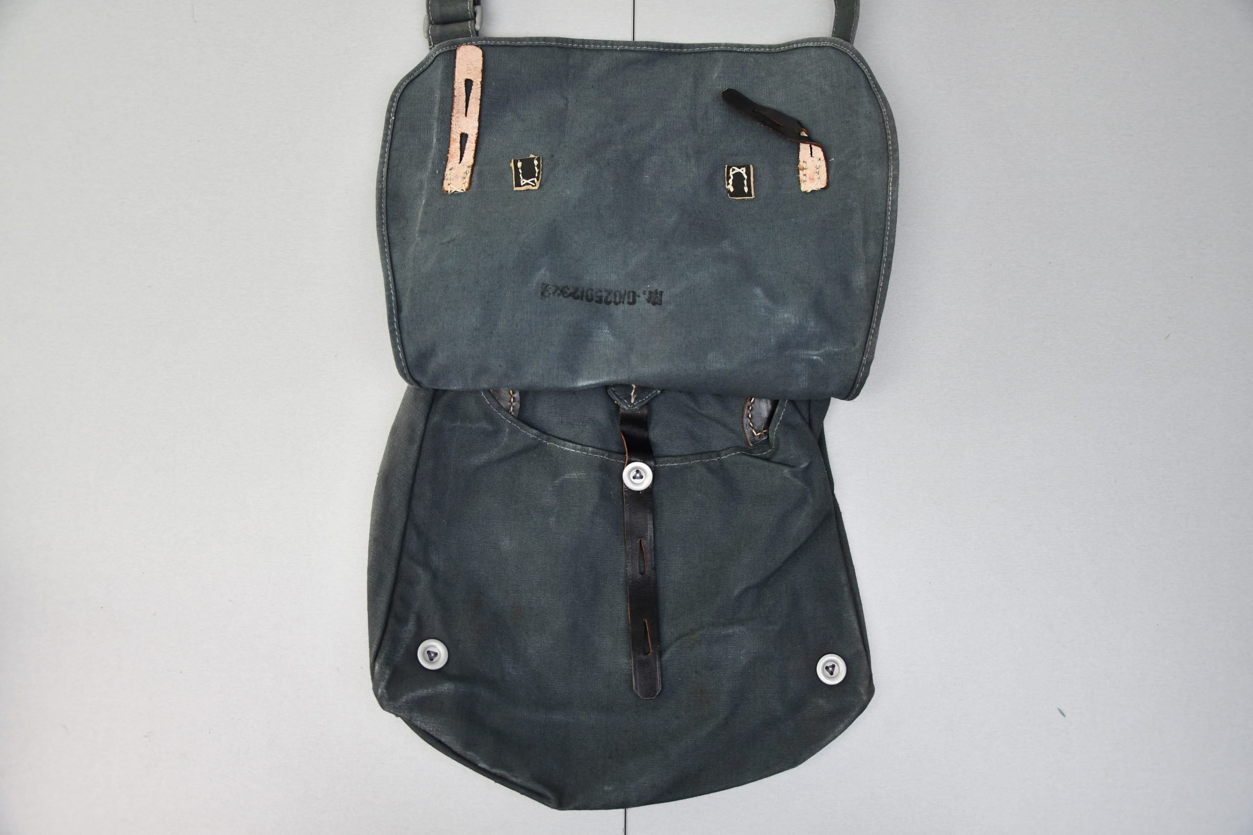 MINT M31 Polizei bread bag with RBNr. and strap — image 6