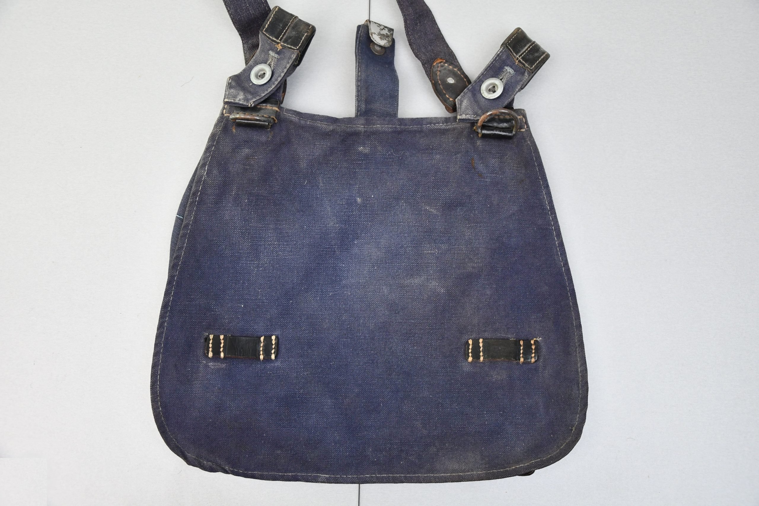M31 Luftwaffe bread bag with strap — image 2