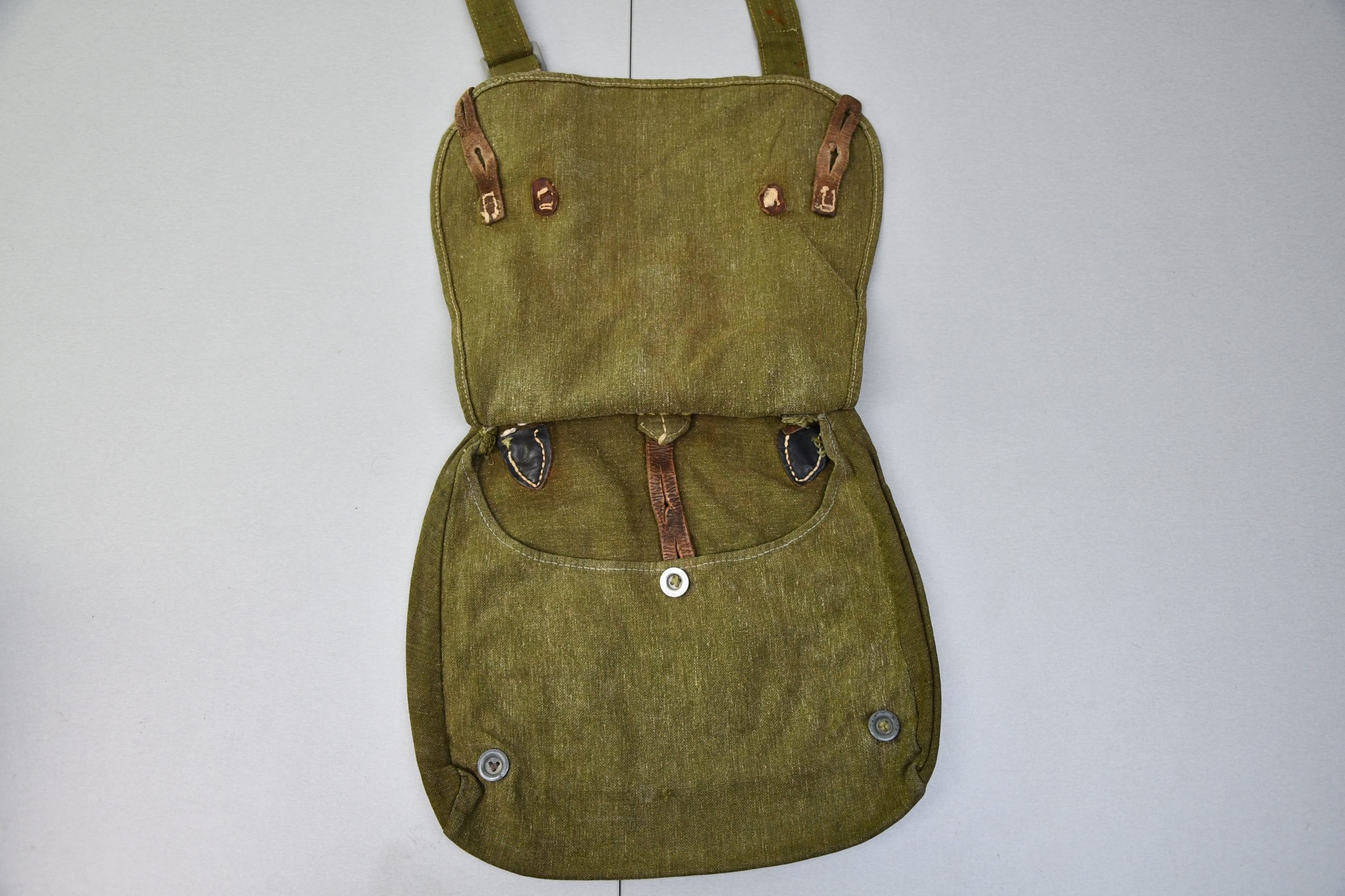M31 Wehrmacht bread bag with strap 1941 — image 6
