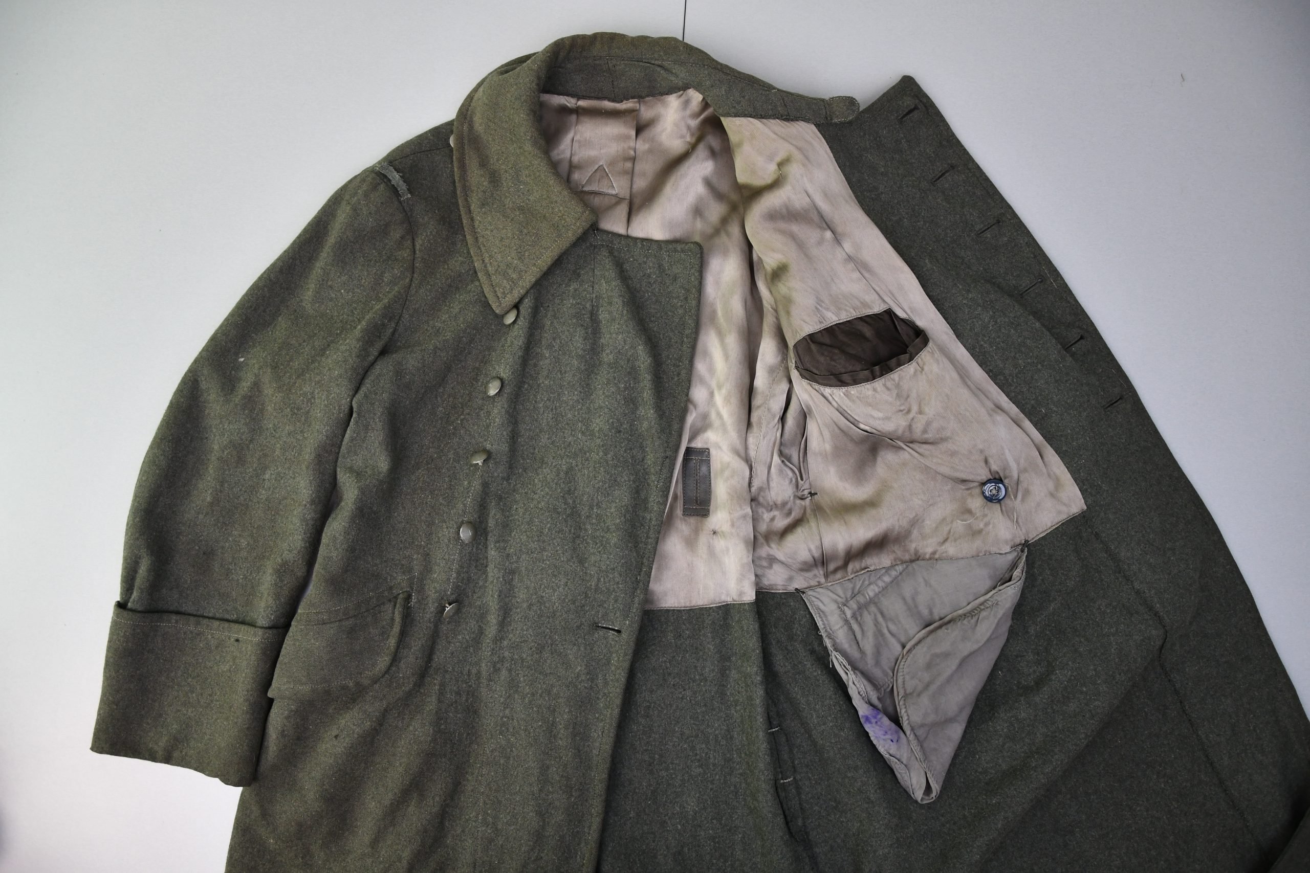 M43 army (Heer) greatcoat with Krim campaign shield — image 4