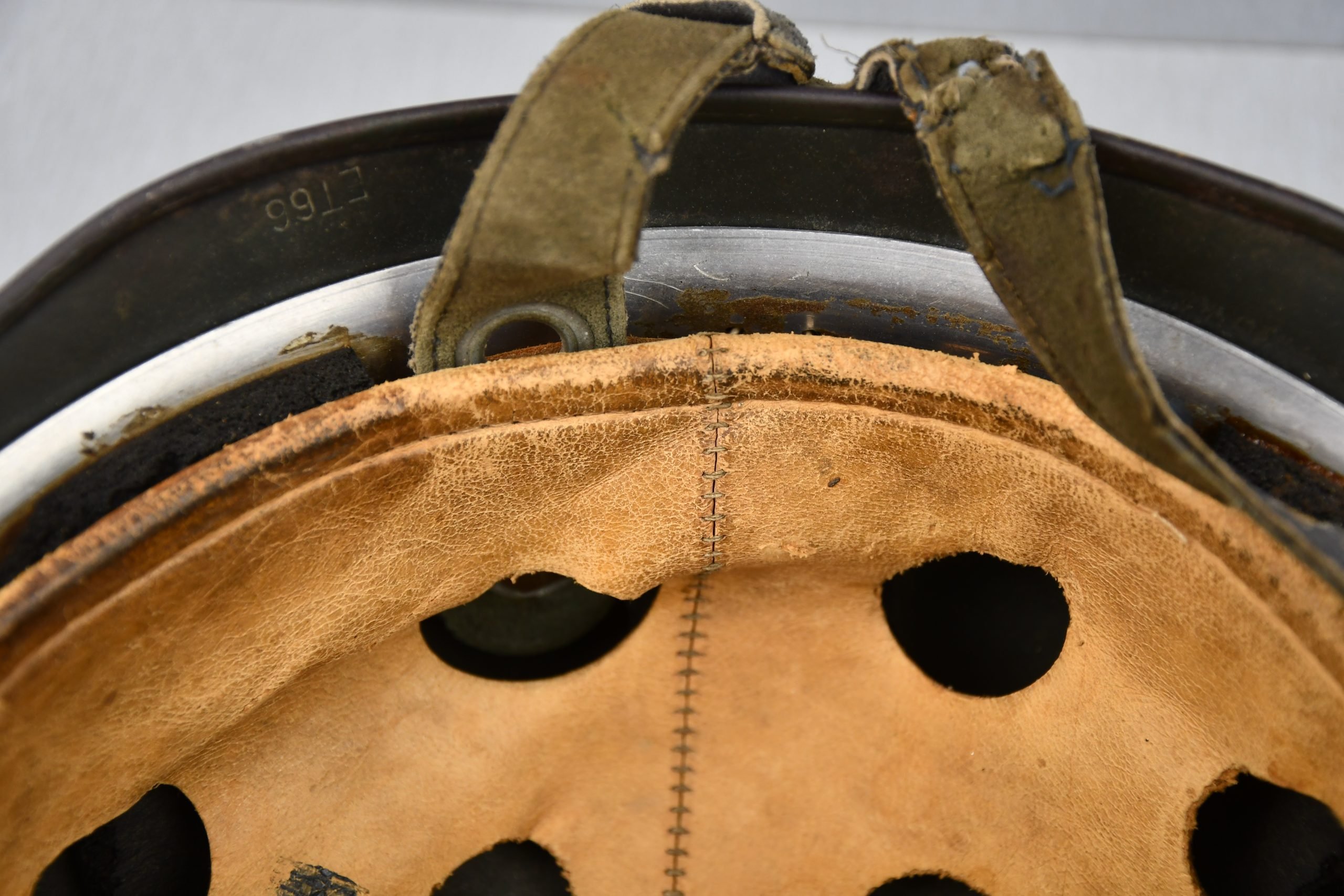 M38 Luftwaffe single decal paratrooper 'Fallschirmjäger' helmet ET66 — image 9