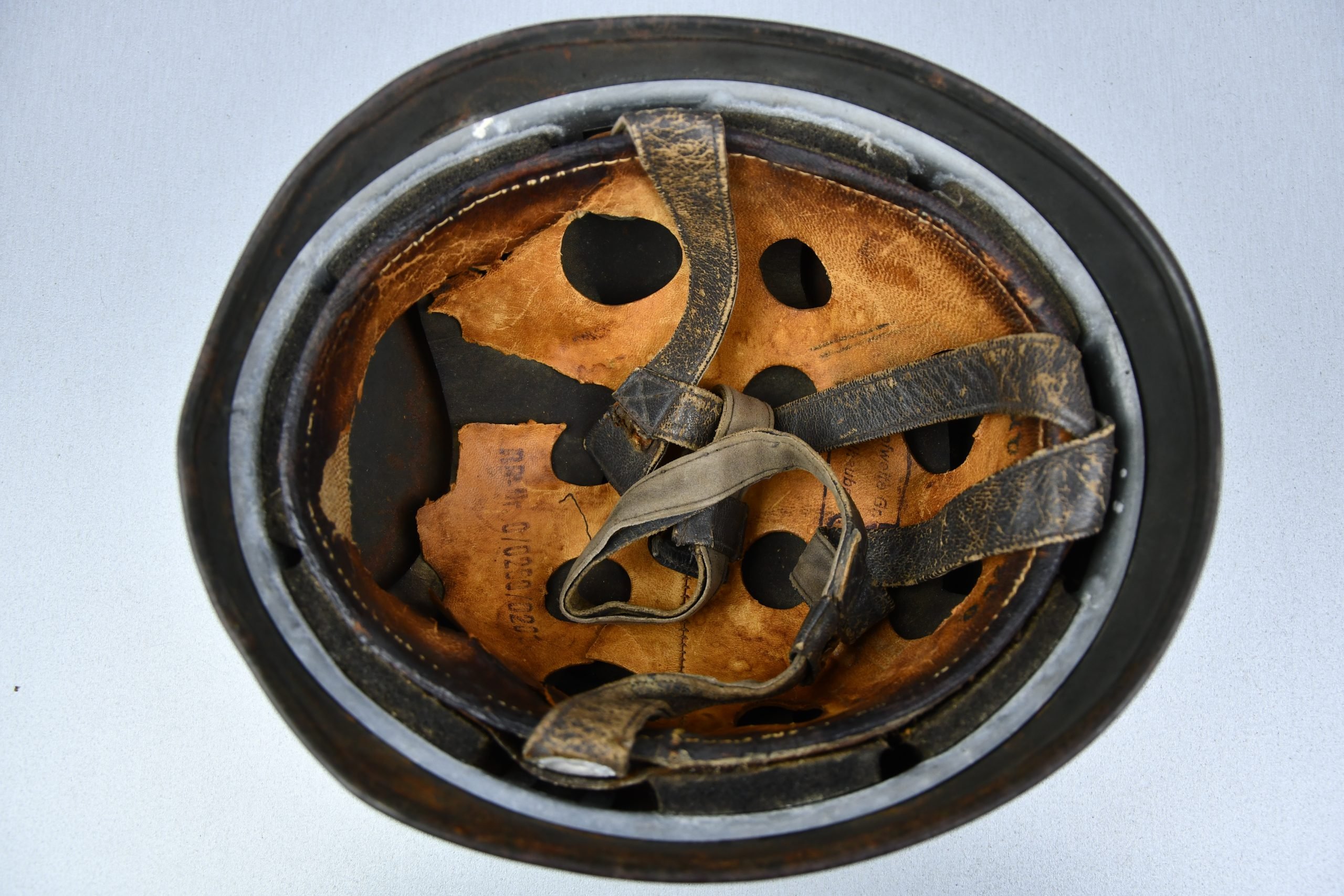 M38 Luftwaffe no decal paratrooper 'Fallschirmjäger' subtle camouflage helmet ckl68 named — image 11