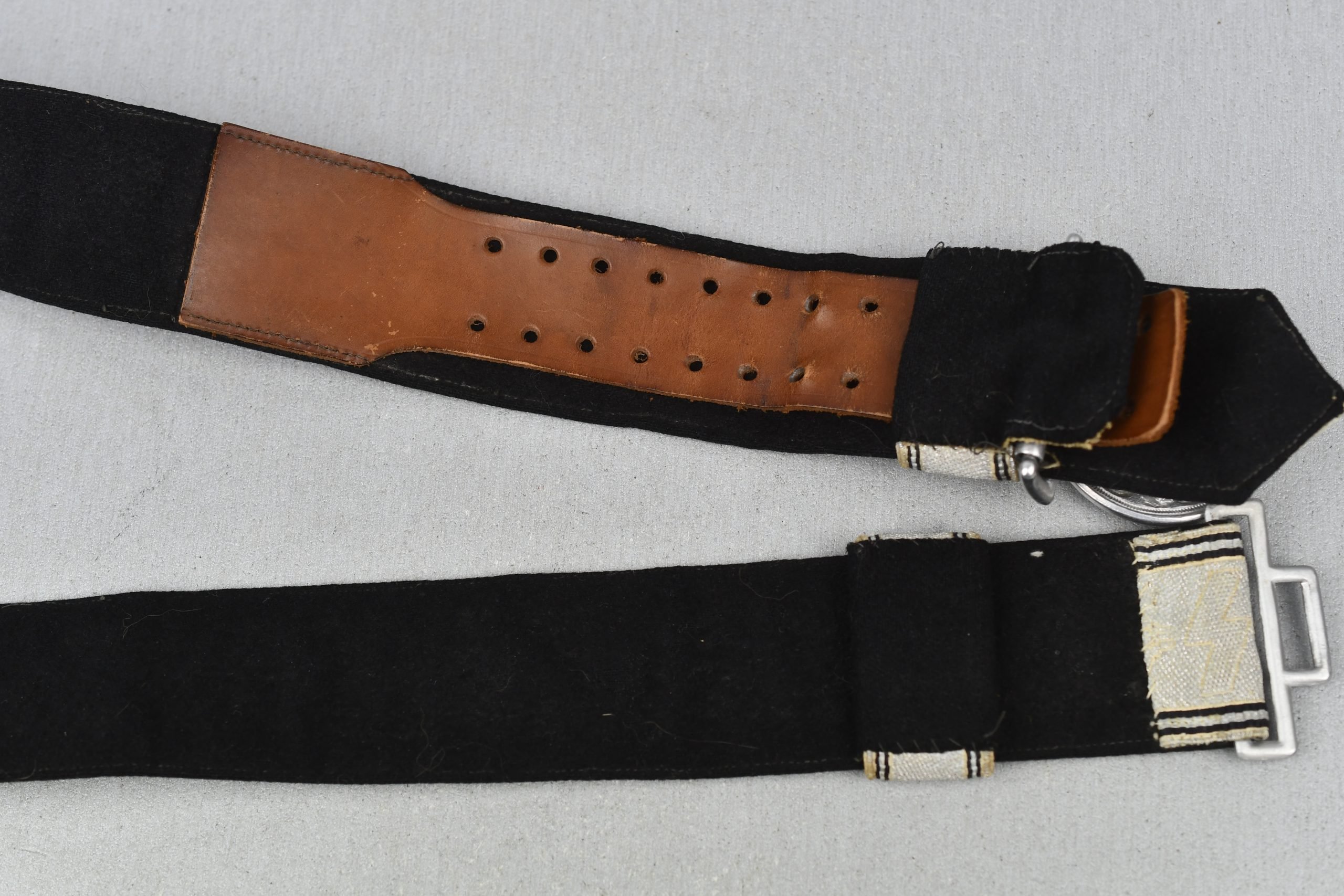 SS officer dress belt 'Feldbinde'with buckle by Overhoff — image 11