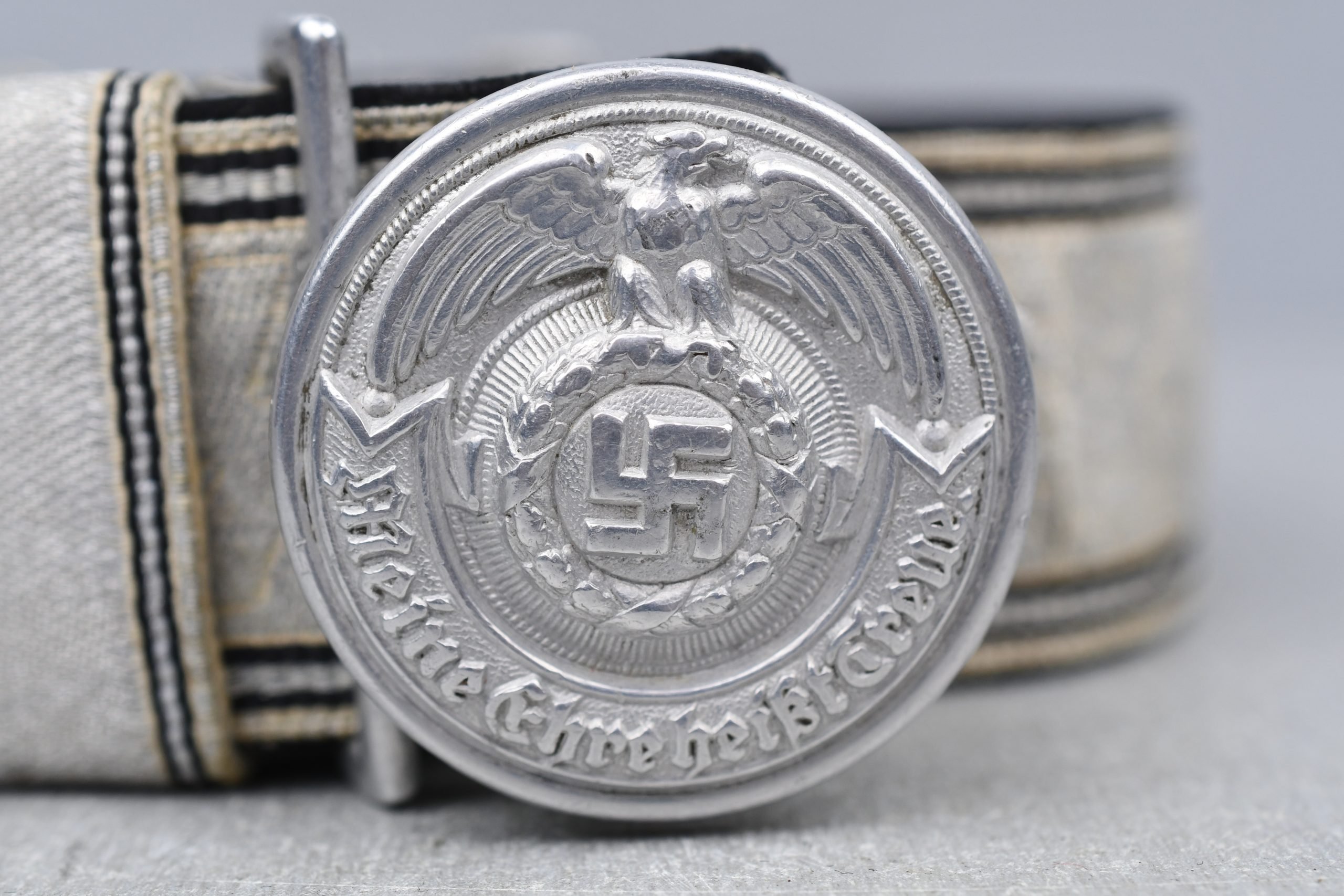 SS officer dress belt 'Feldbinde'with buckle by Overhoff — image 2