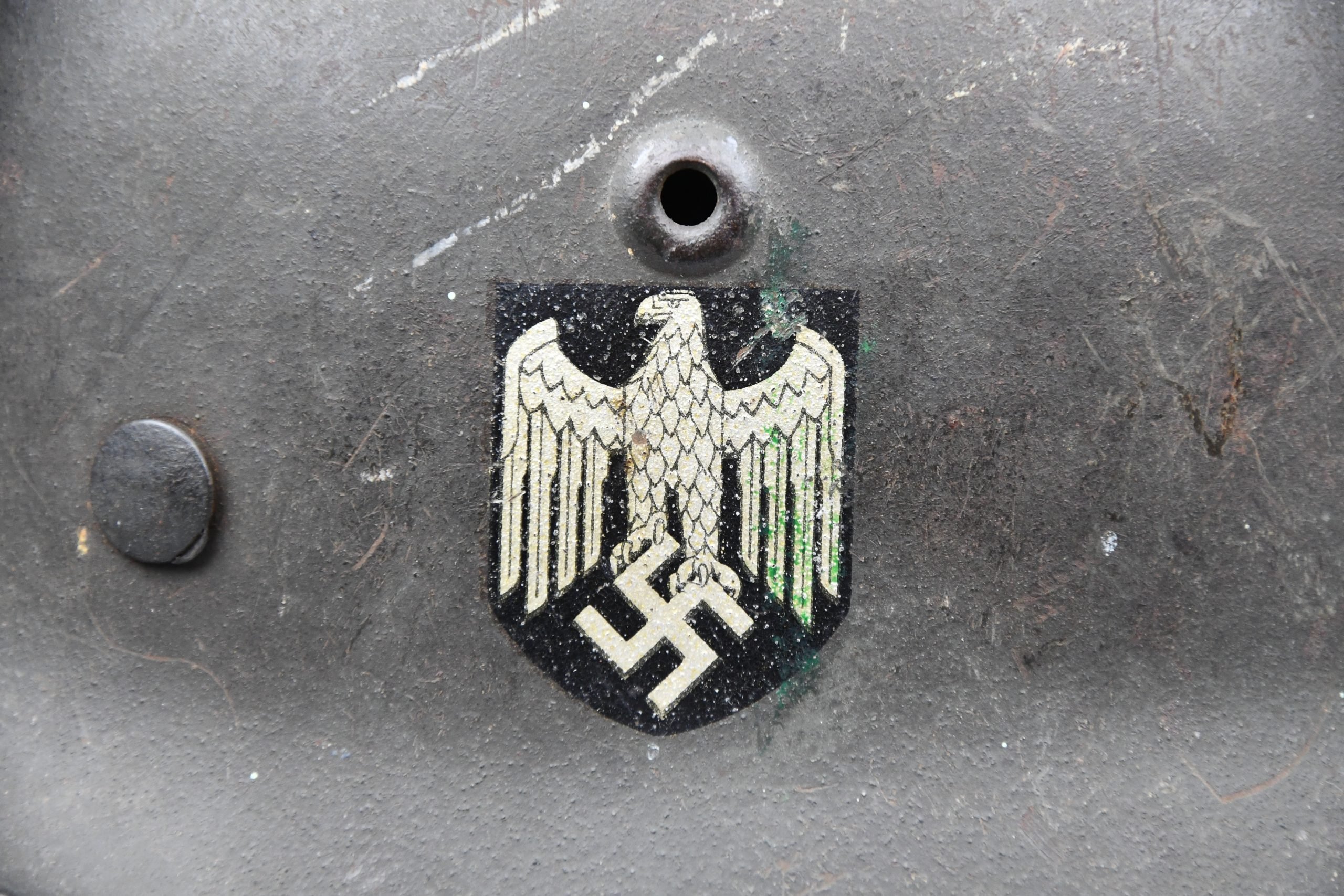 M42 army (Heer) single decal steel helmet hkp66 named — image 2