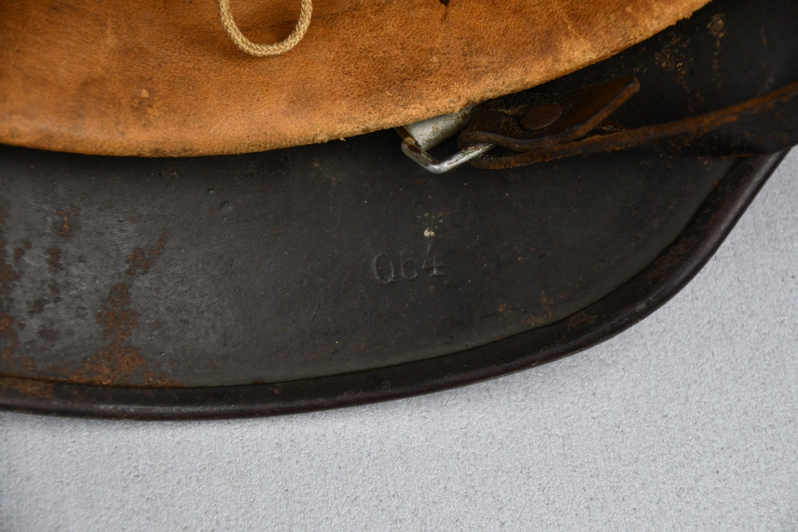 M40 army (Heer) single decal steel helmet Q64 — image 18