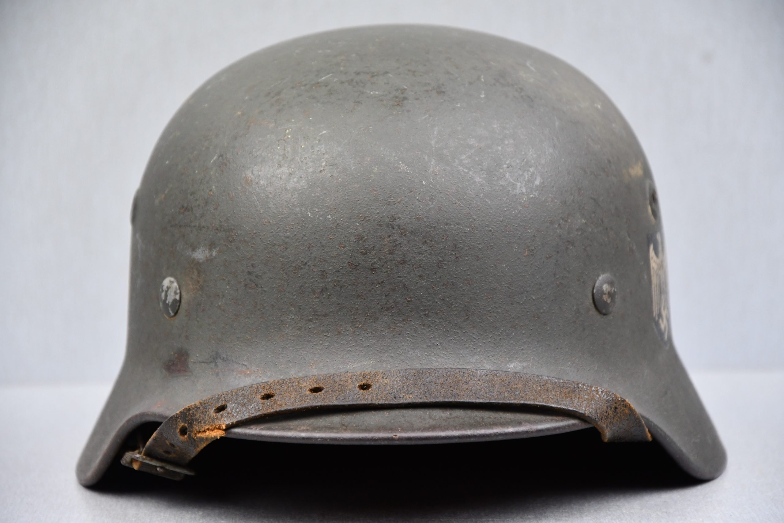 M40 army (Heer) single decal steel helmet Q64 — image 3
