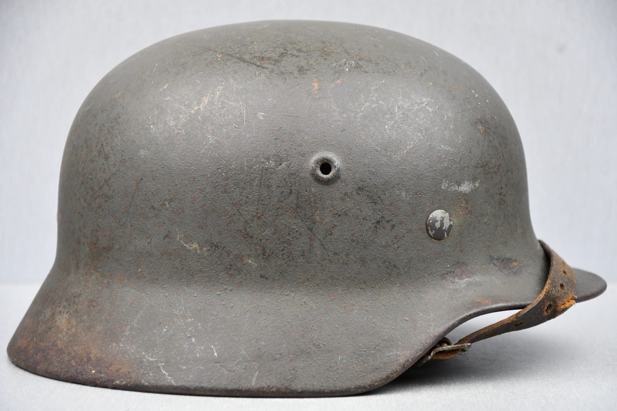 M40 army (Heer) single decal steel helmet Q64 — image 4