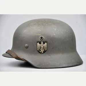 M40 army (Heer) single decal steel helmet Q64