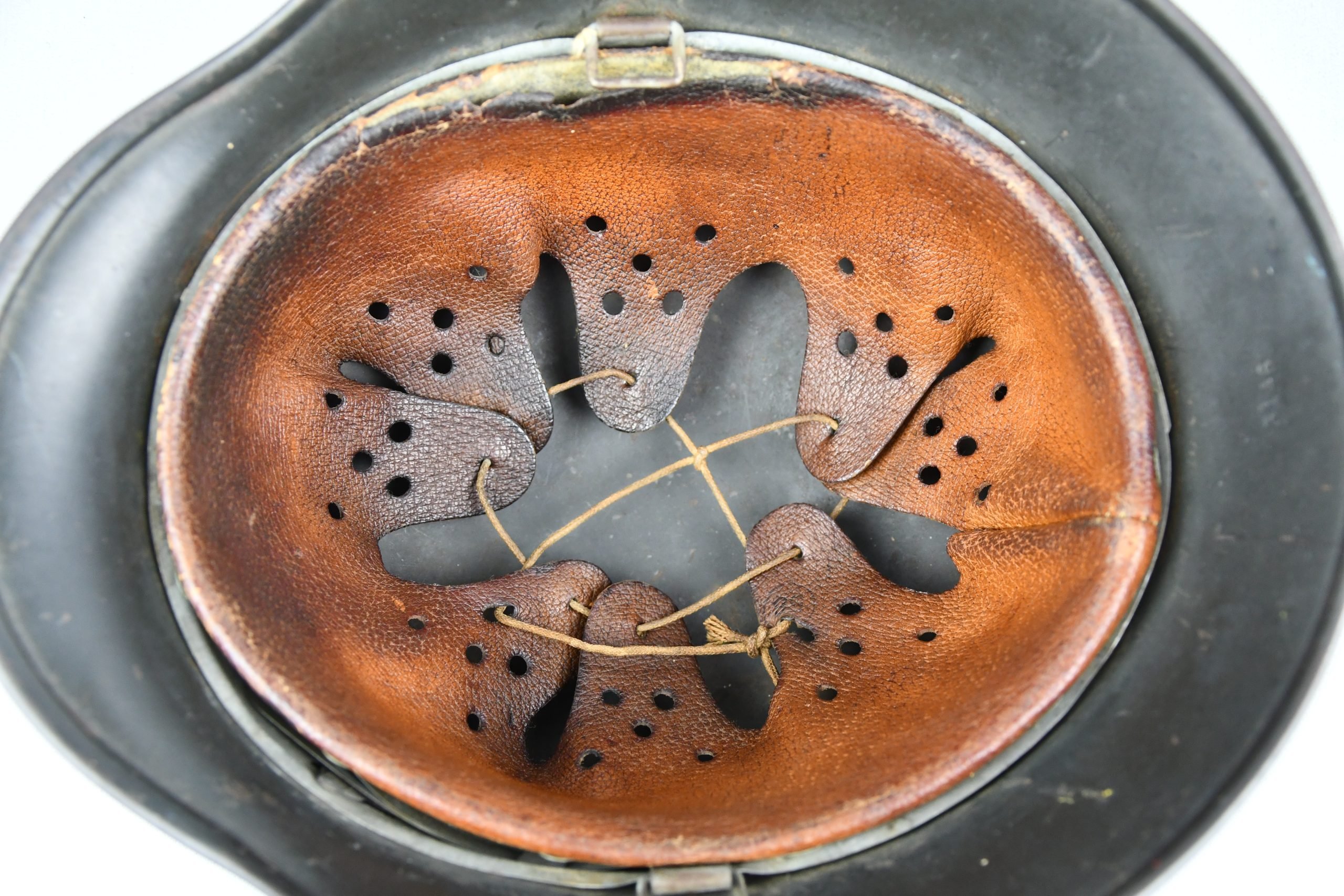 M40 army (Heer) single decal steel helmet Q66 — image 10