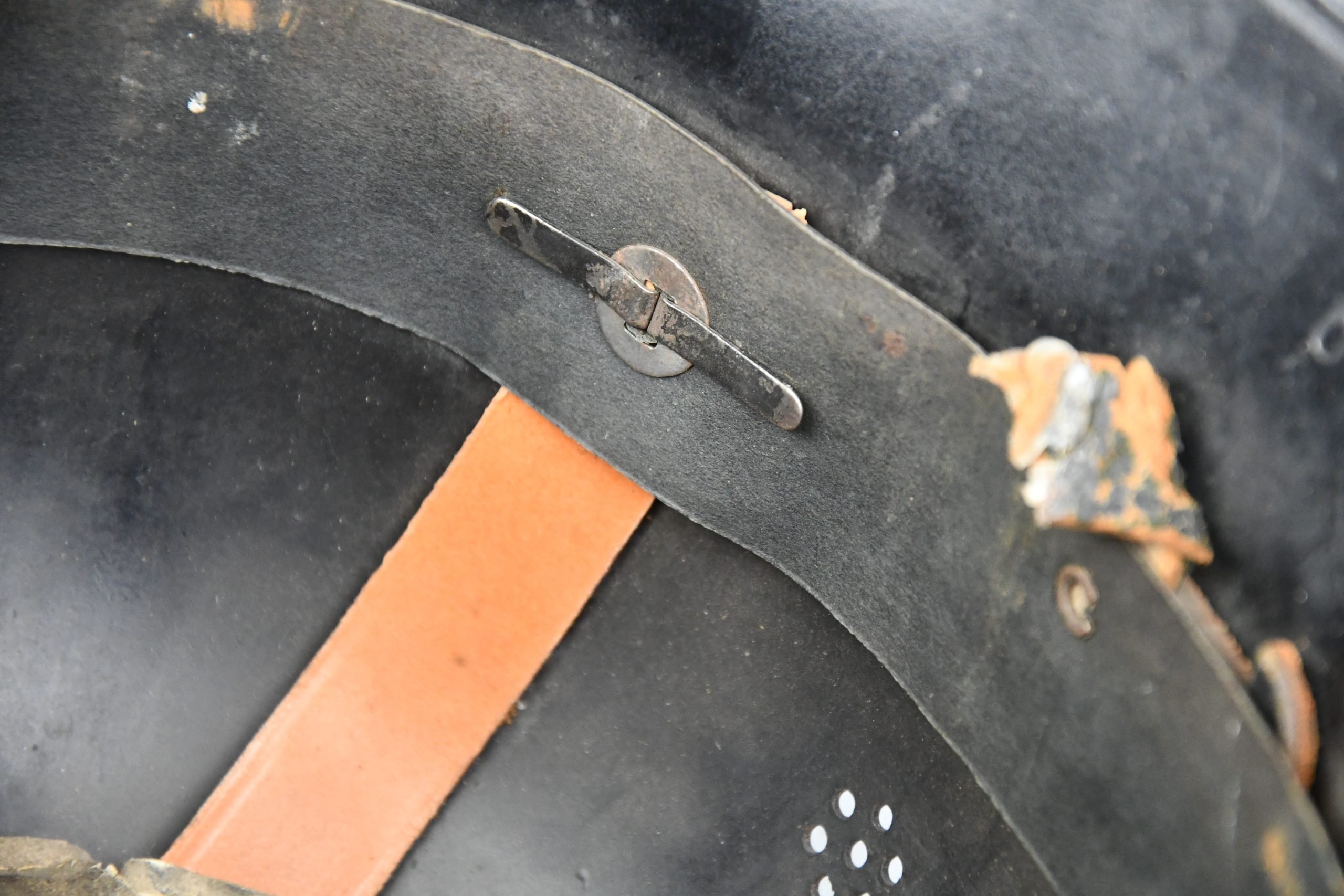 M34 fireman (Feuerwehr) double decal light weight steel helmet by Quist — image 12