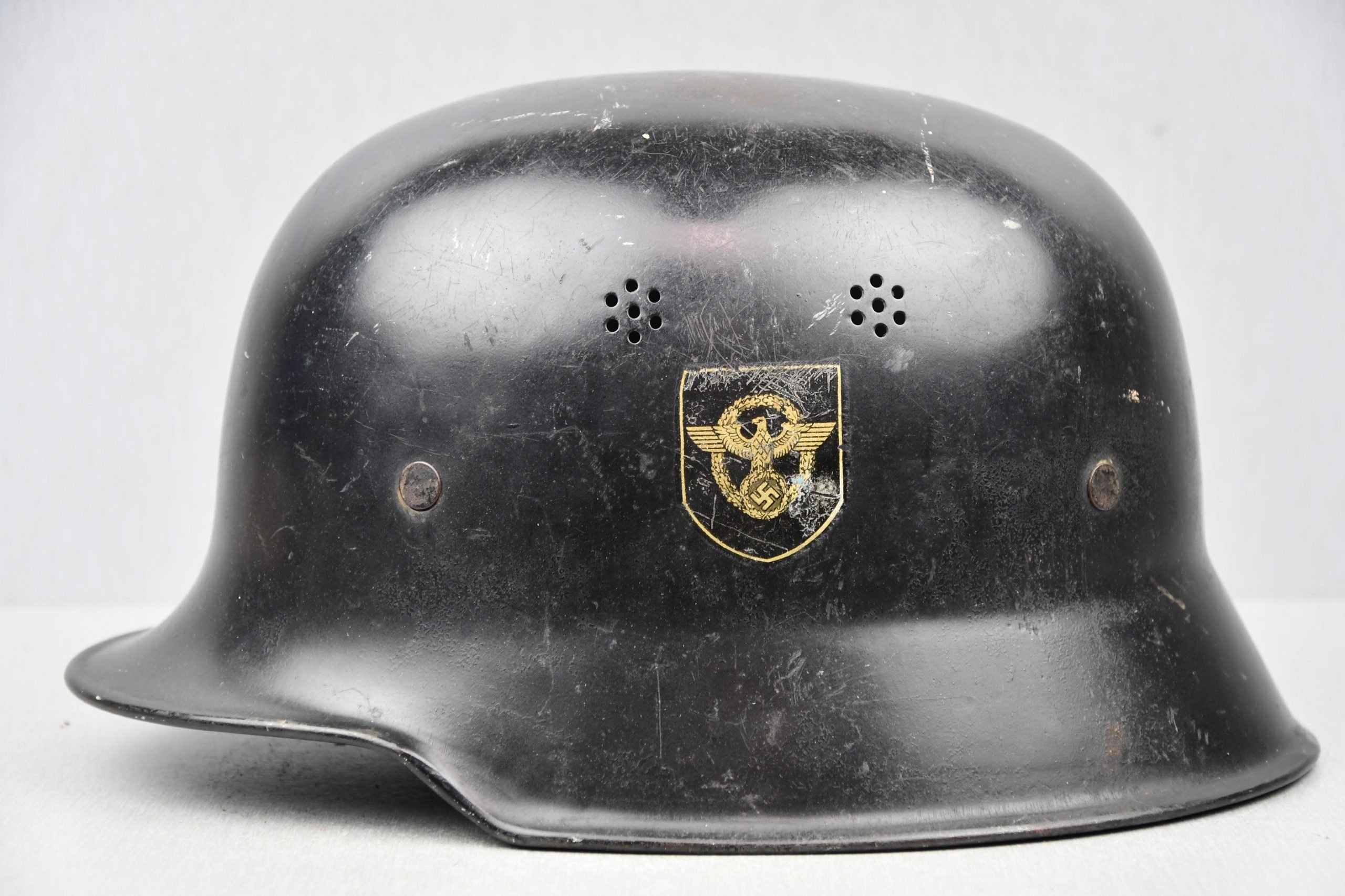 M34 fireman (Feuerwehr) double decal light weight steel helmet by Quist — image 4