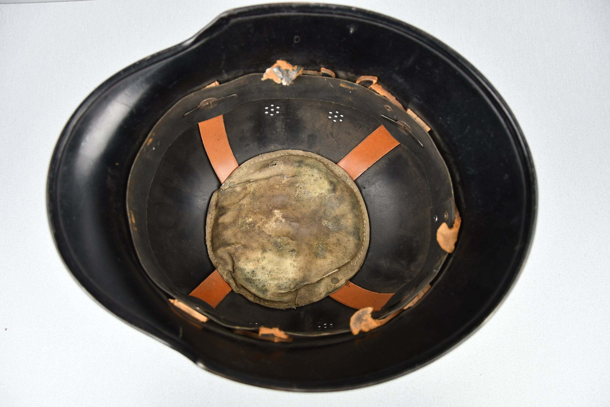 M34 fireman (Feuerwehr) double decal light weight steel helmet by Quist — image 8