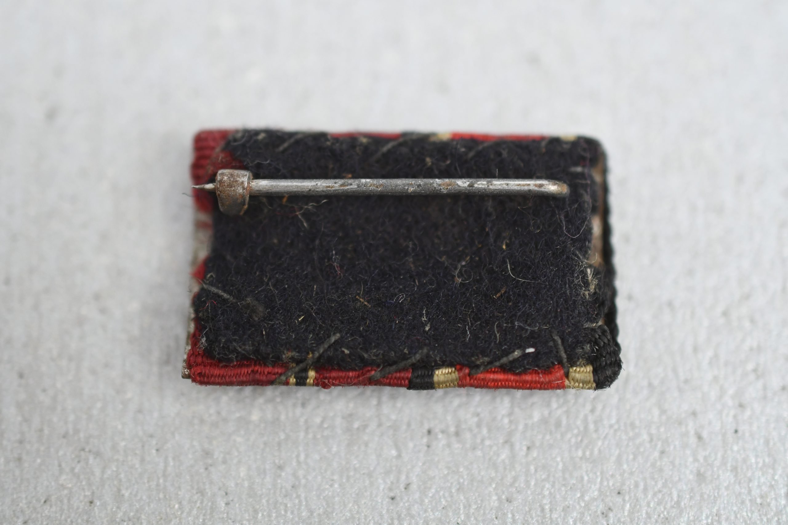 Two piece ribbon bar Iron Cross second class and Eastern Front Medal — image 2