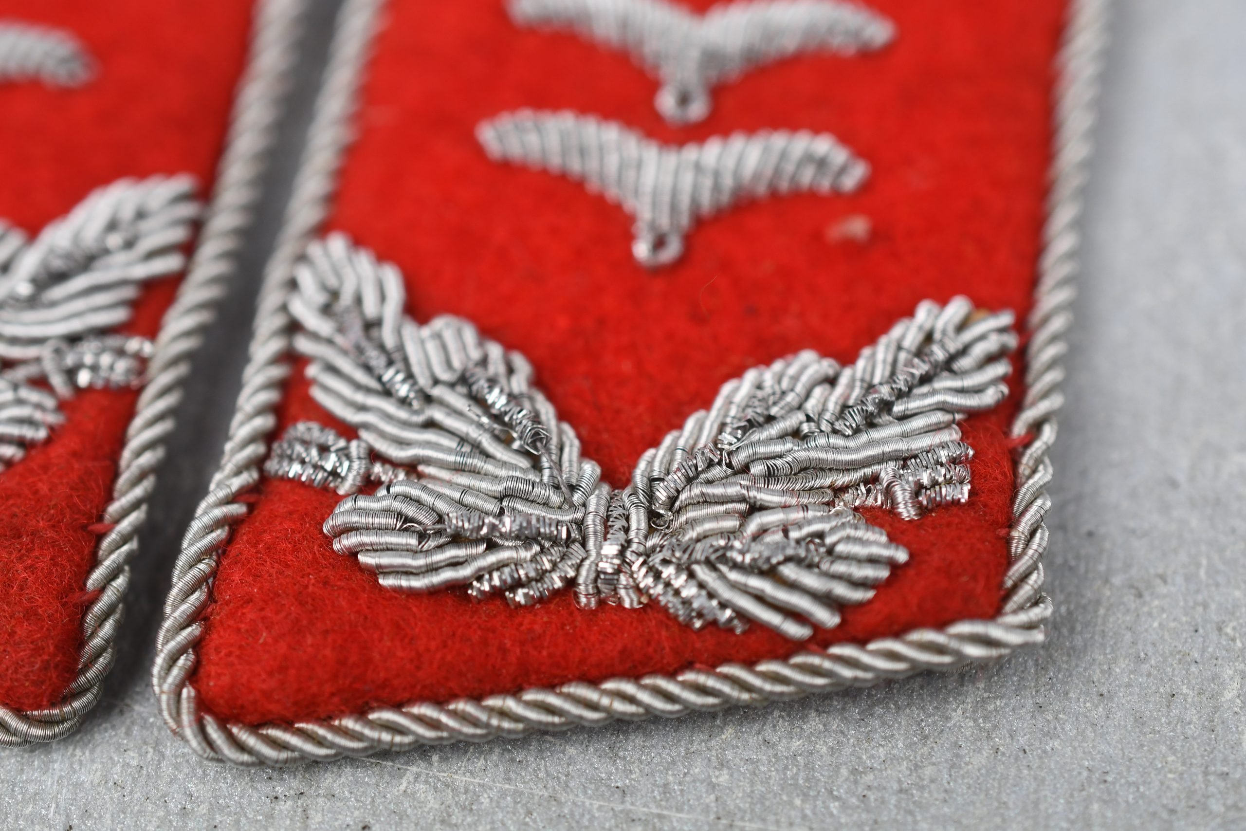 Luftwaffe anti-aircraft 'Flak' officer collar tabs for 'Oberleutnant' — image 2