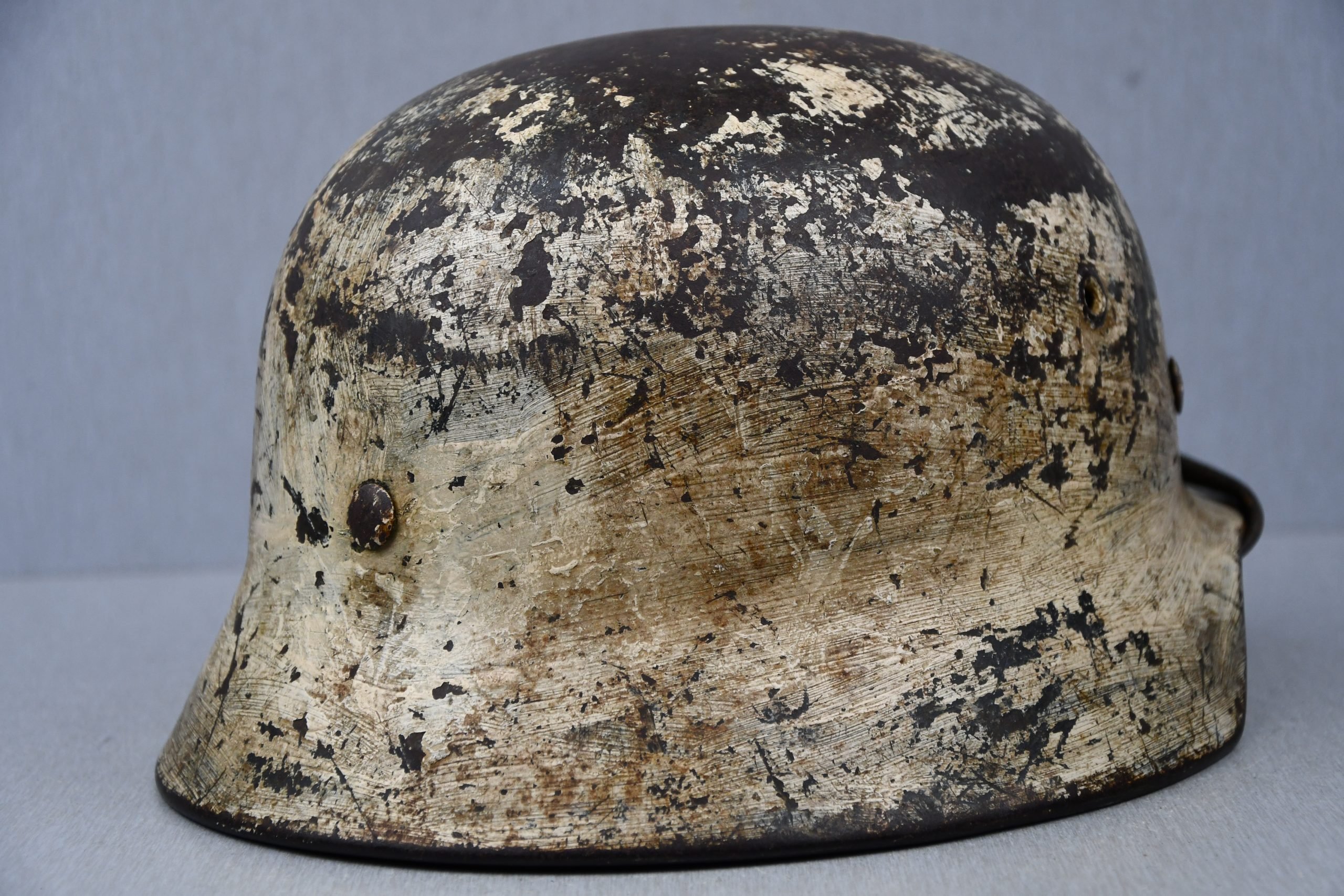 M40 Luftwaffe white winter camouflage helmet ET64 — image 7
