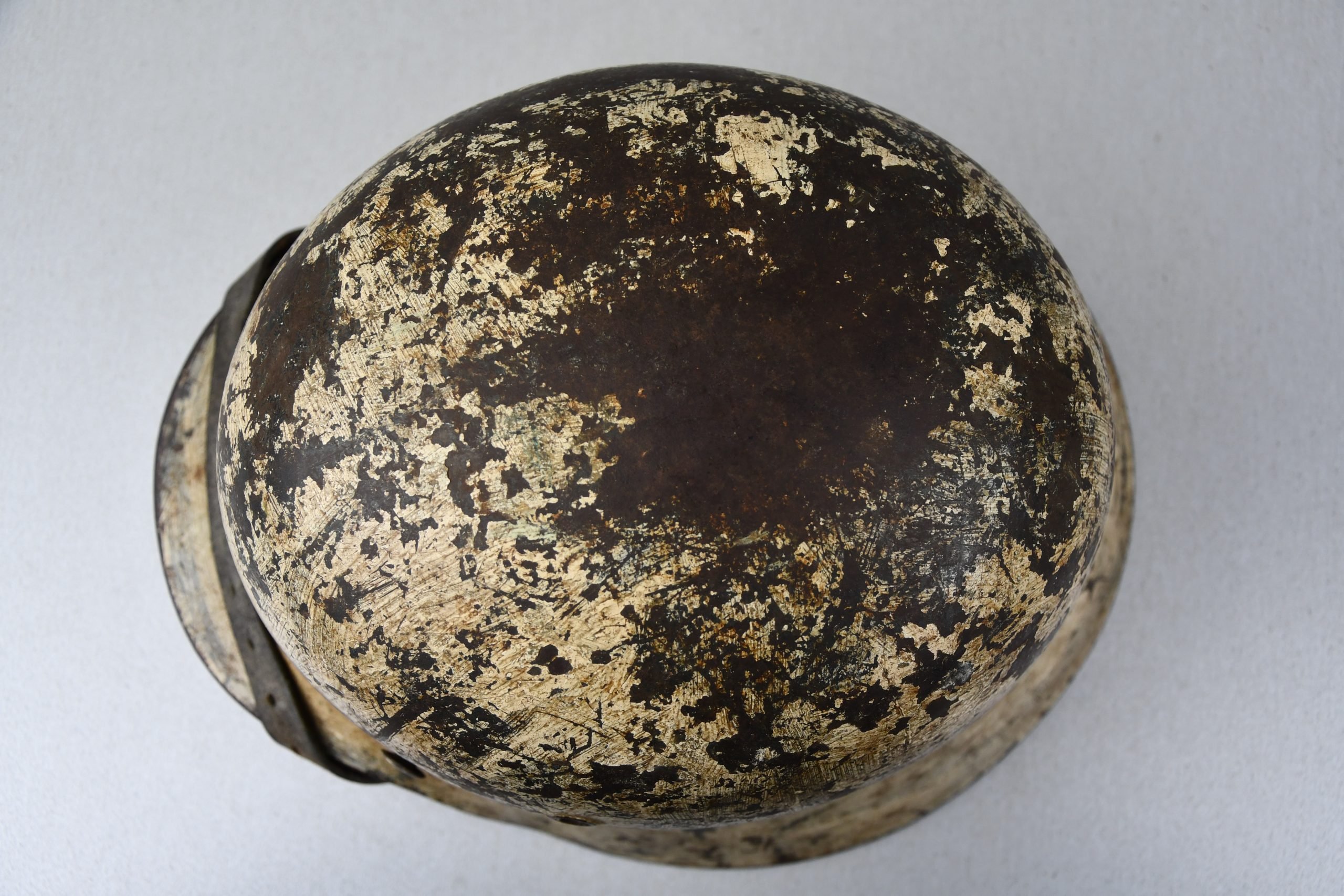 M40 Luftwaffe white winter camouflage helmet ET64 — image 9