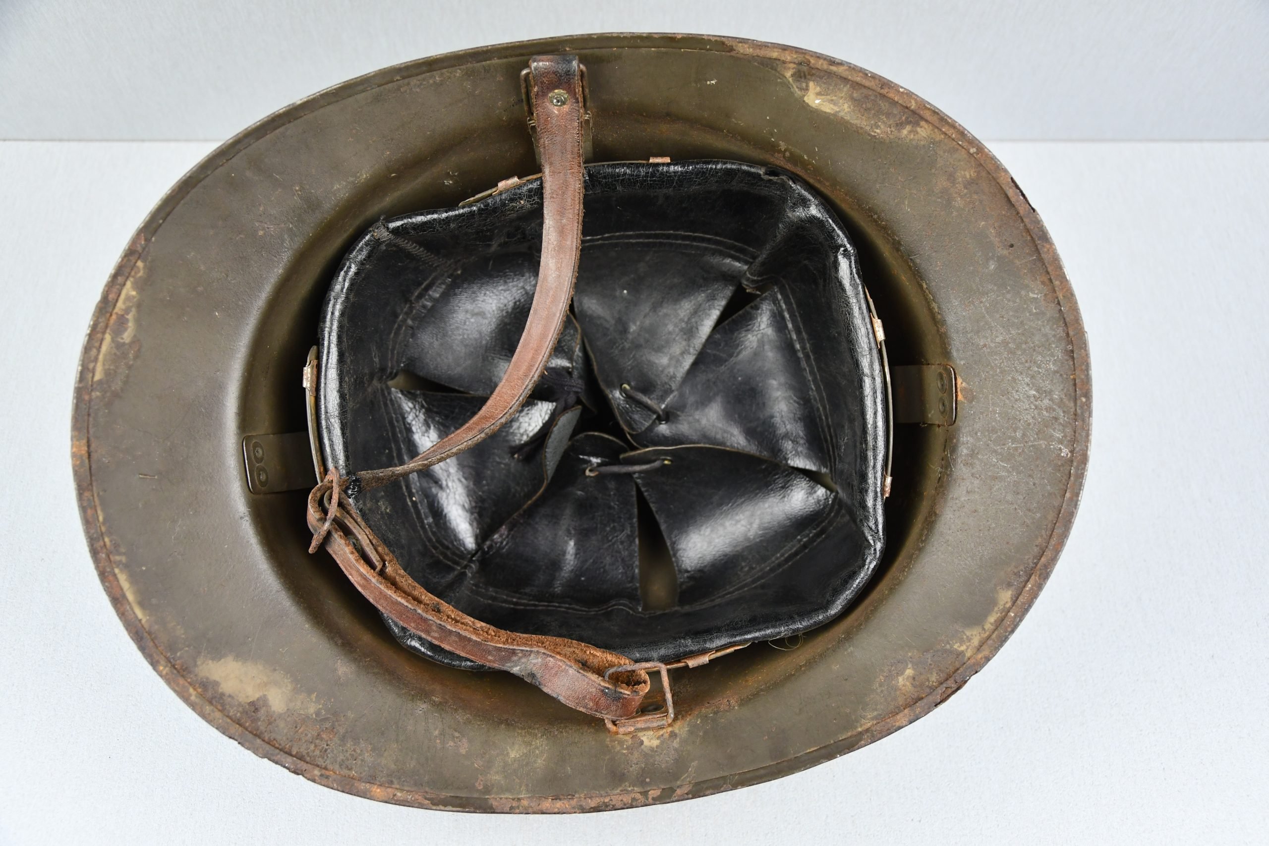 WW2 M1931 Belgian Adrian helmet by Lescaut big size 61 — image 8